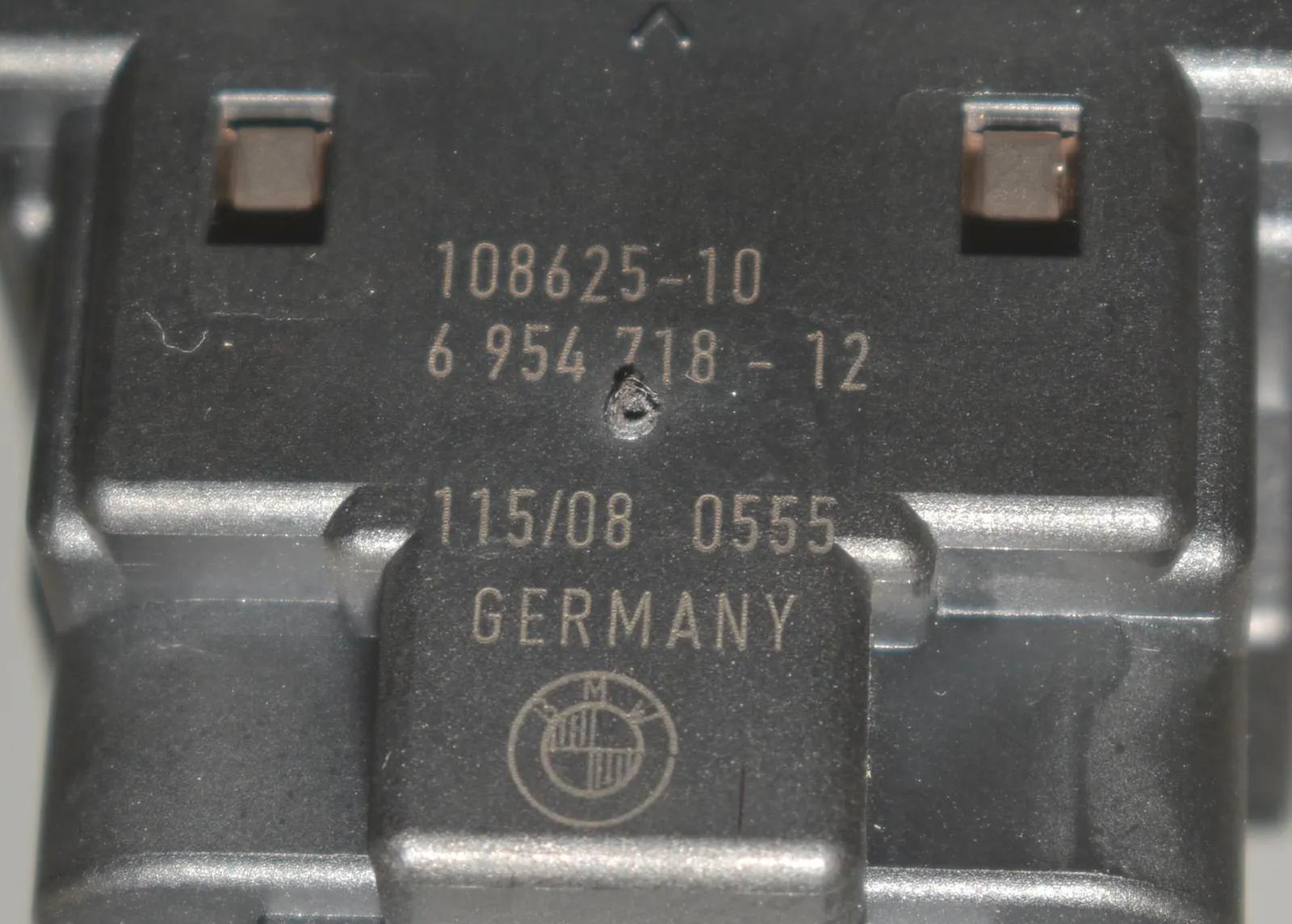 Ignition Lock – OEM 6954718 · BMW 1 (E81) 118 d 2008 – 5