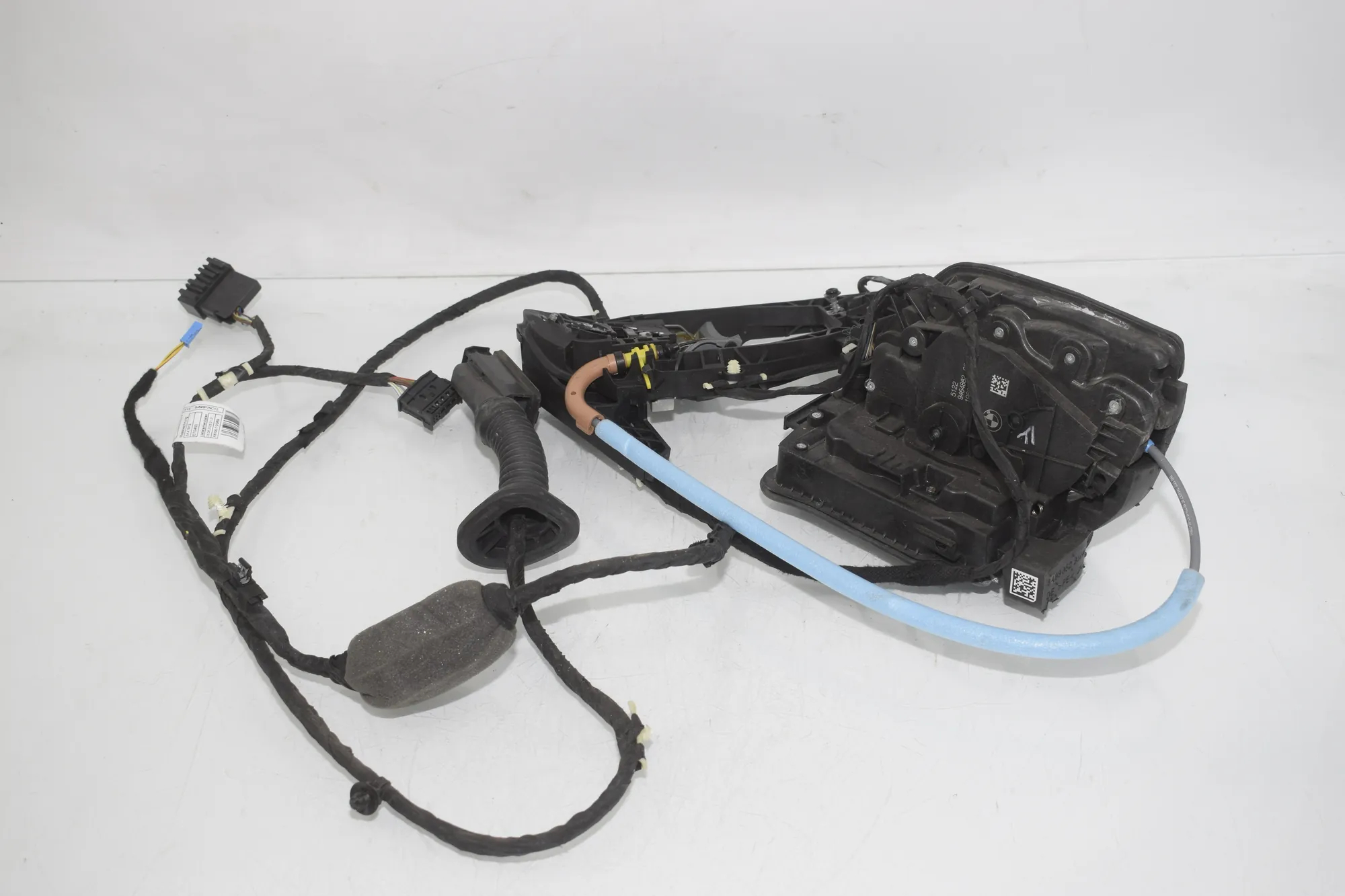 Rear Right Door Lock – OEM 9464882 · BMW X7 (G07) BMW X7 (G07) xDrive 40 i 2019