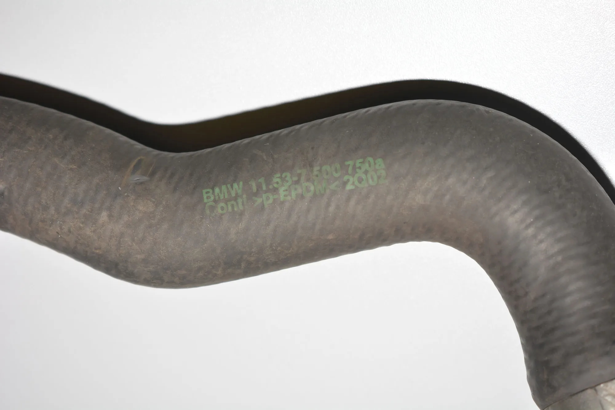 Right Side Cooling Radiator Hose – OEM 7500750 · BMW X5 (E53) 4.6 is 2002 – 5