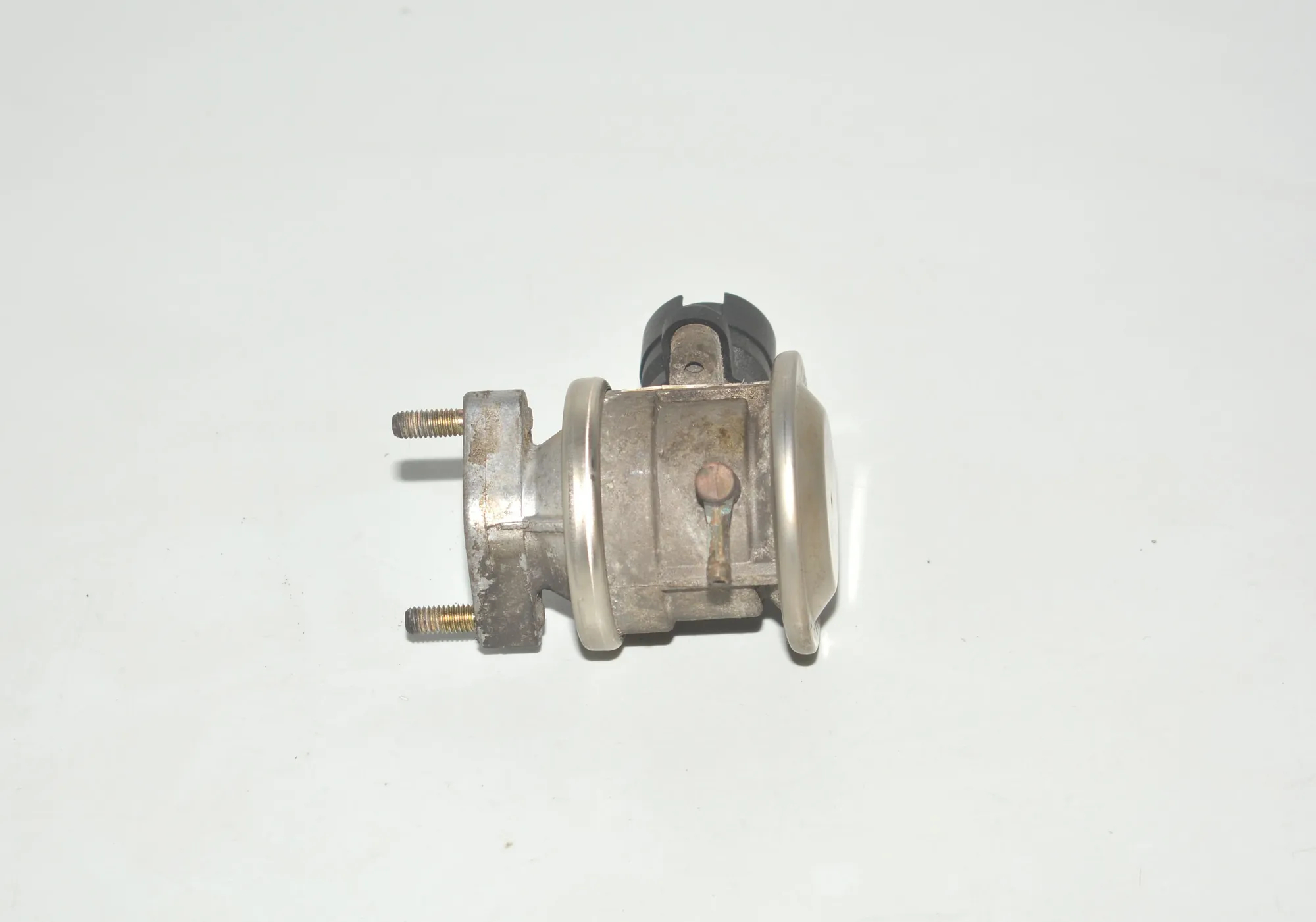 EGR Valve – OEM 1707619 · BMW X5 (E53) 4.6 is 2002 – 4