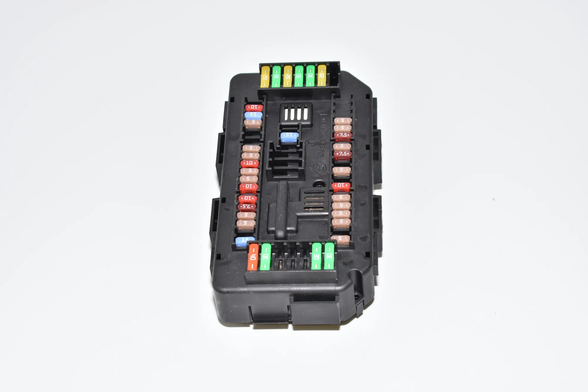 Fuse Box – OEM 9389068 · BMW 4 Gran Coupe (F36) 420 d xDrive 2019 – 2