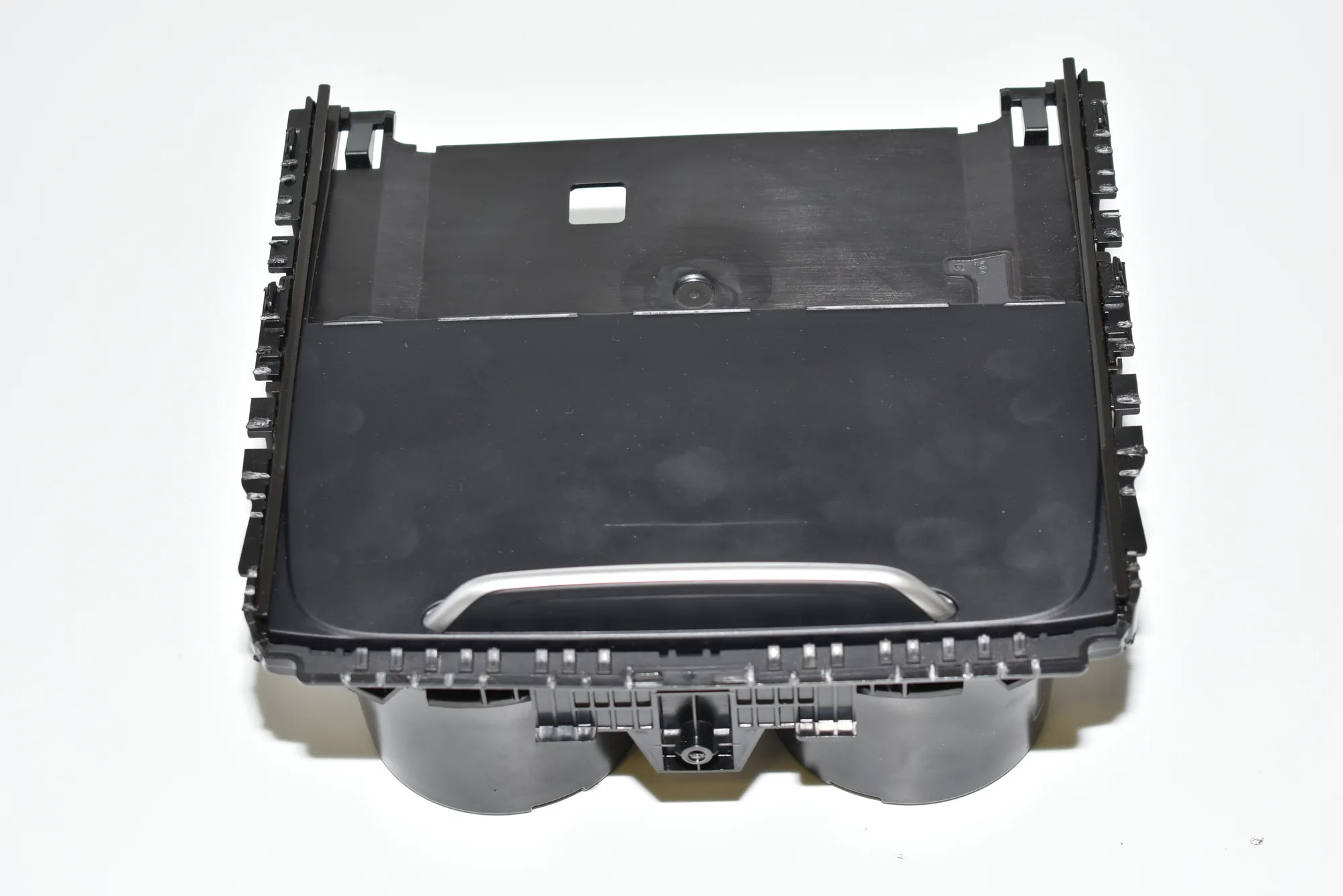 Cup Holder – OEM 9907808 · BMW 4 Gran Coupe (F36) 420 d xDrive 2019 – 3