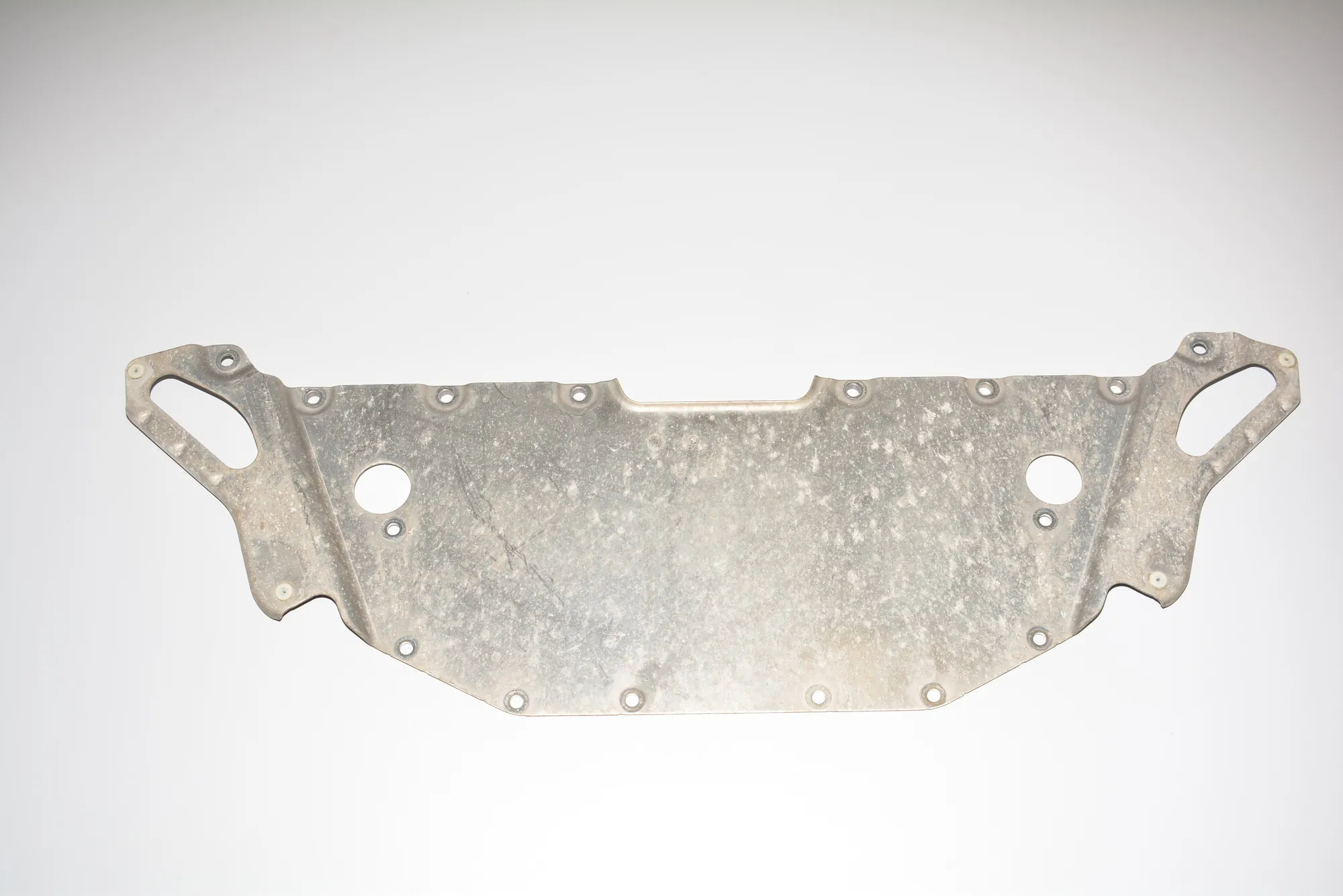 Other Underbody Cover – OEM 6858282 · BMW i3 (I01) Hybrid 2016 – 2