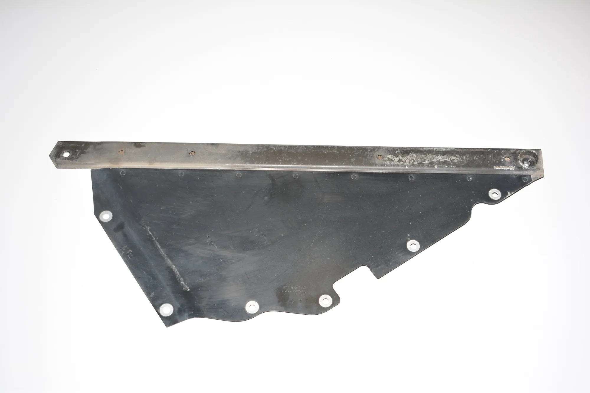 Other Underbody Cover – OEM 6852671 · BMW i3 (I01) Hybrid 2016 – 2