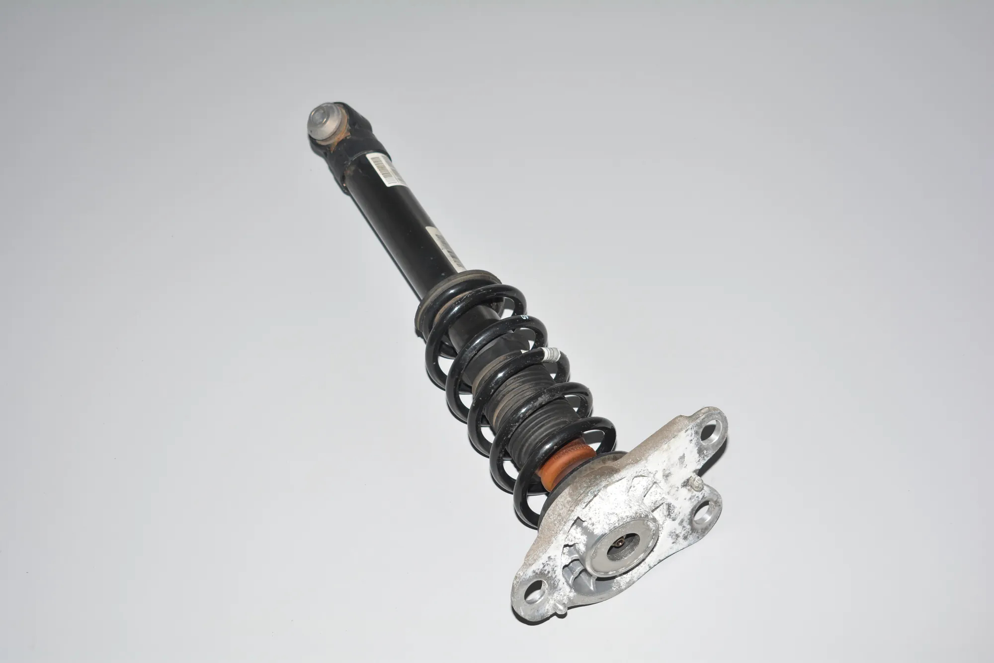 Rear Right Shock Absorber – OEM 6852232 · BMW i3 (I01) Hybrid 2016 – 2