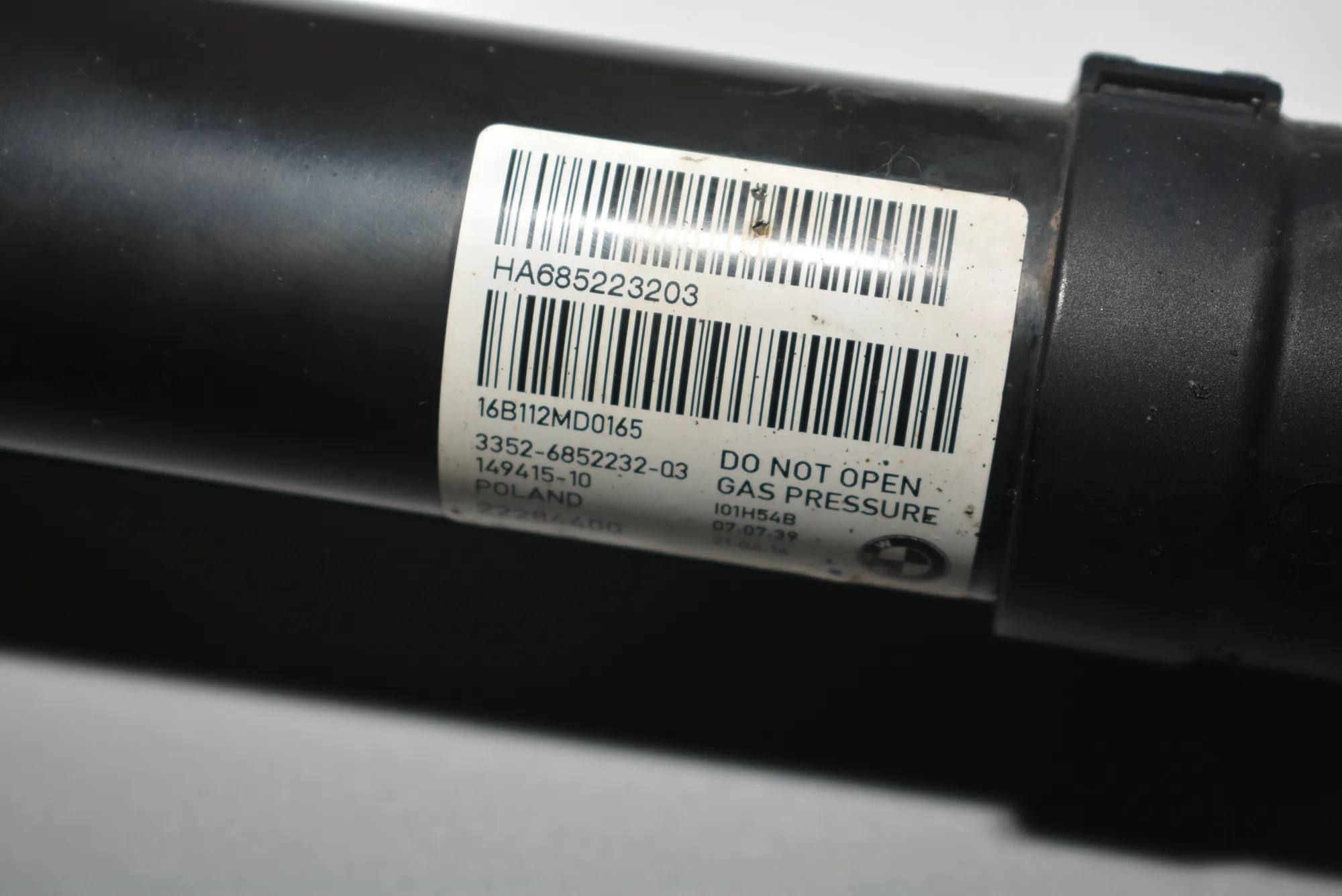 Rear Right Shock Absorber – OEM 6852232 · BMW i3 (I01) Hybrid 2016 – 4