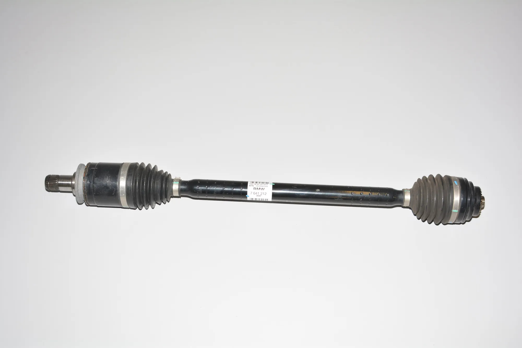 Rear Right Driveshaft – OEM 7641212 · BMW i3 (I01) Hybrid 2016