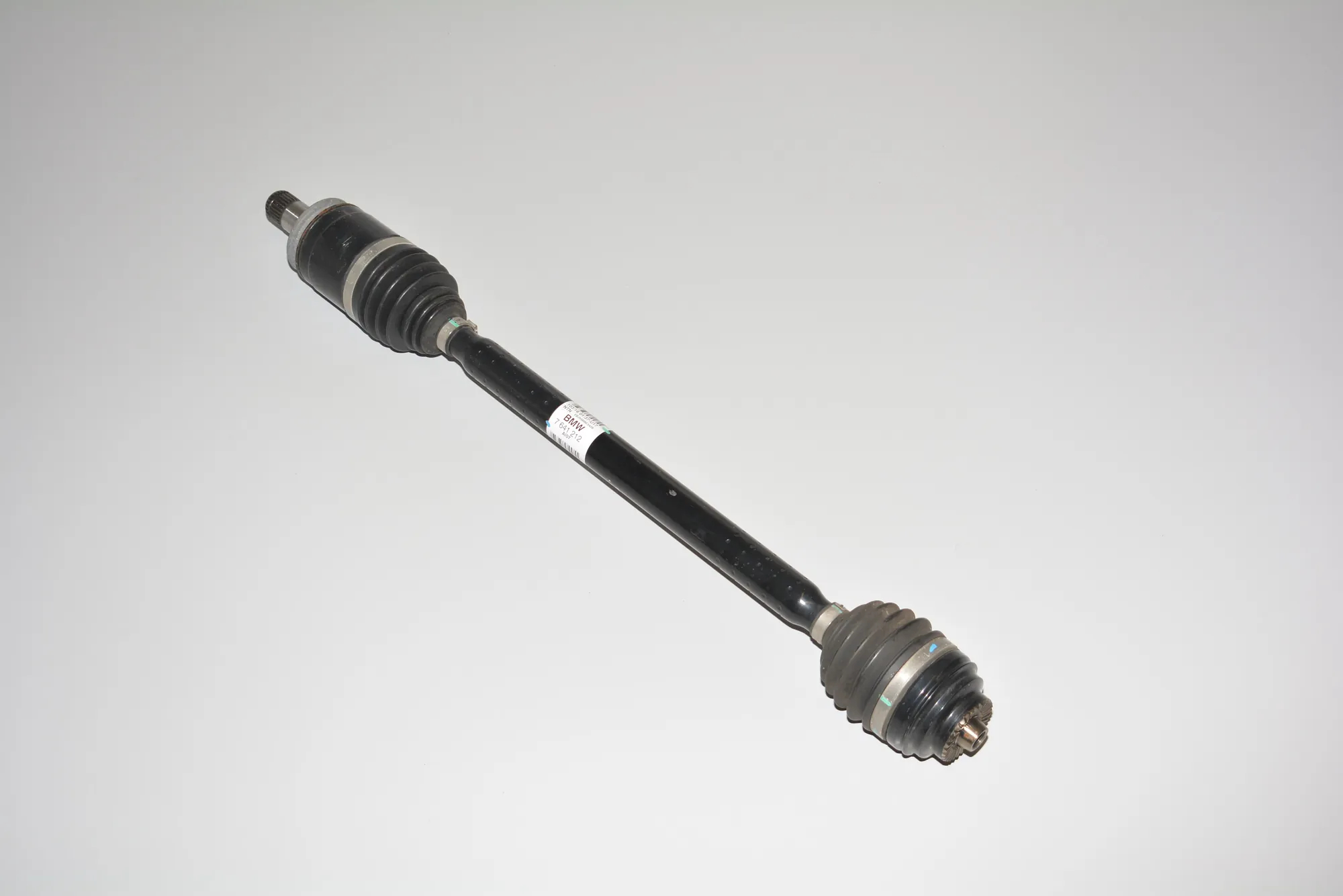 Rear Right Driveshaft – OEM 7641212 · BMW i3 (I01) Hybrid 2016 – 2