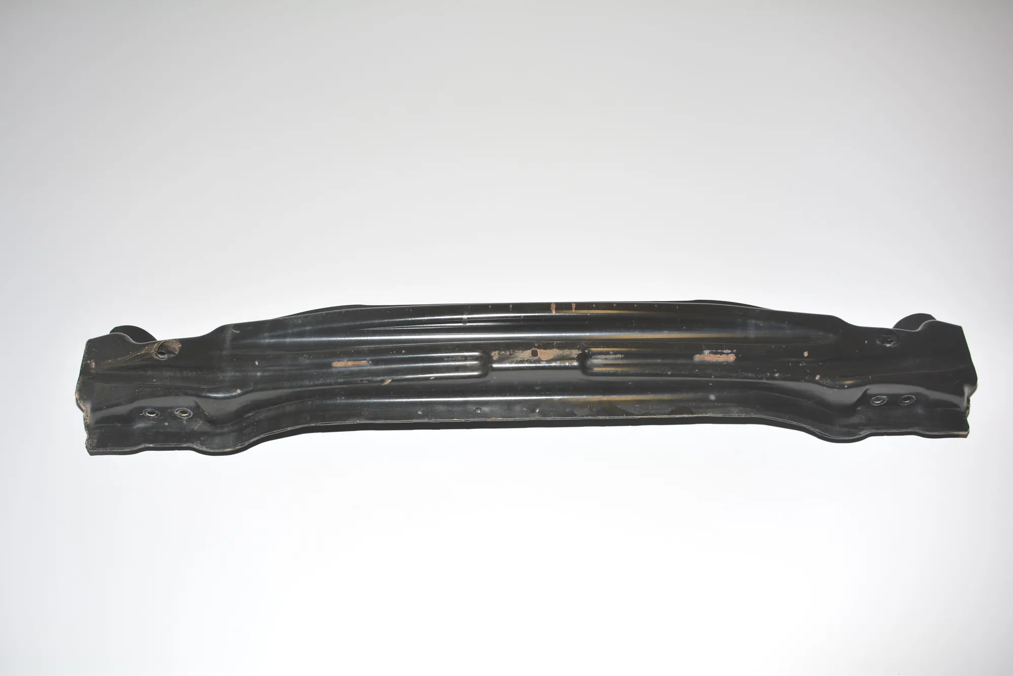 Rear Crash Reinforcement Bar – OEM 7296780 · BMW i3 (I01) Hybrid 2016 – 4