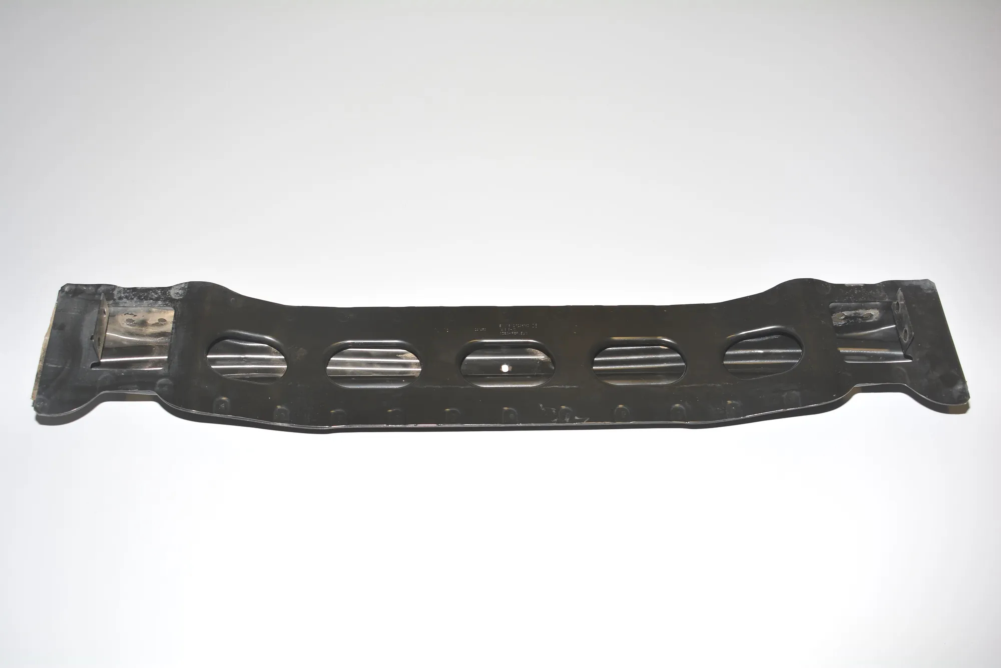 Rear Crash Reinforcement Bar – OEM 7296780 · BMW i3 (I01) Hybrid 2016 – 2