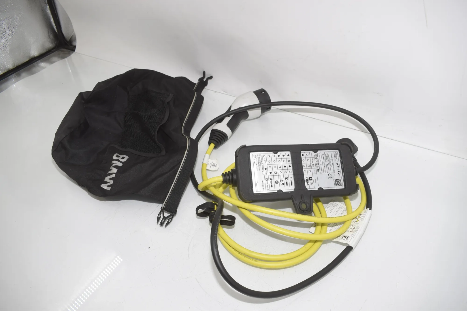 Battery Charging Cable – OEM 7827899 · BMW i3 (I01) s Range Extender 2019 – 2