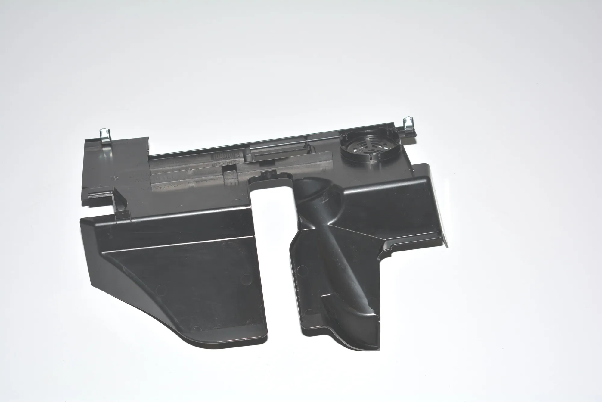 Dashboard Lower Trim – OEM 9283031 · BMW i3 (I01) Hybrid 2016 – 3