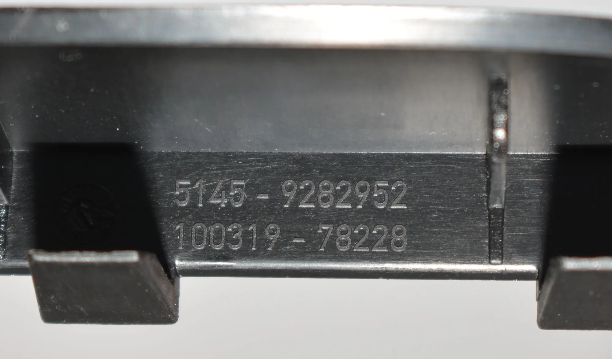 Steering Mechanism Trim – OEM 9282952 · BMW i3 (I01) Hybrid 2016 – 5