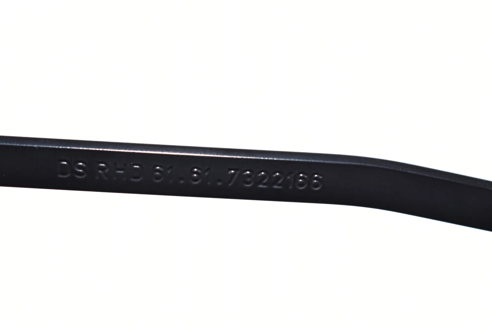 Front Wiper Arms – OEM 7322166 · BMW i3 (I01) Hybrid 2016 – 4