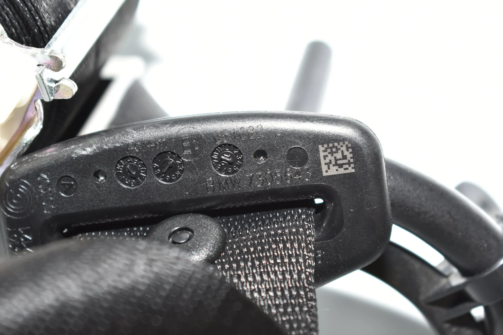Rear Left Seatbelt – OEM 7305643 · BMW i3 (I01) Hybrid 2016 – 4