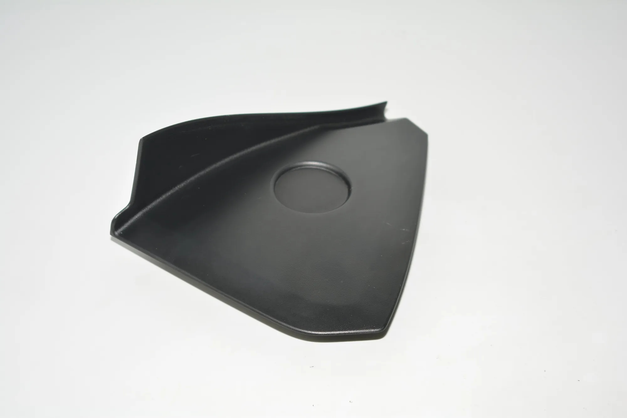 Dashboard Side Trim – OEM 9282994 · BMW i3 (I01) Hybrid 2016 – 2