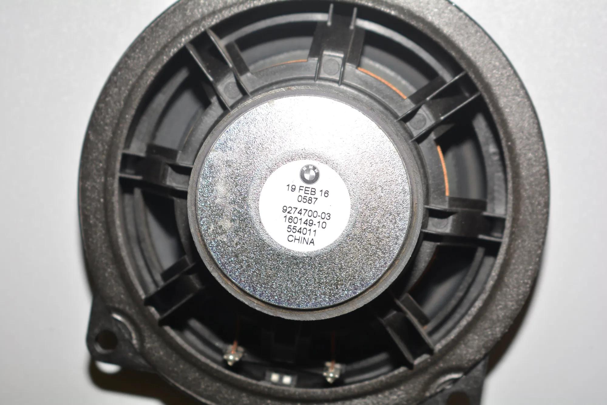 Front Right Door Speaker – OEM 9274700 · BMW i3 (I01) Hybrid 2016 – 4