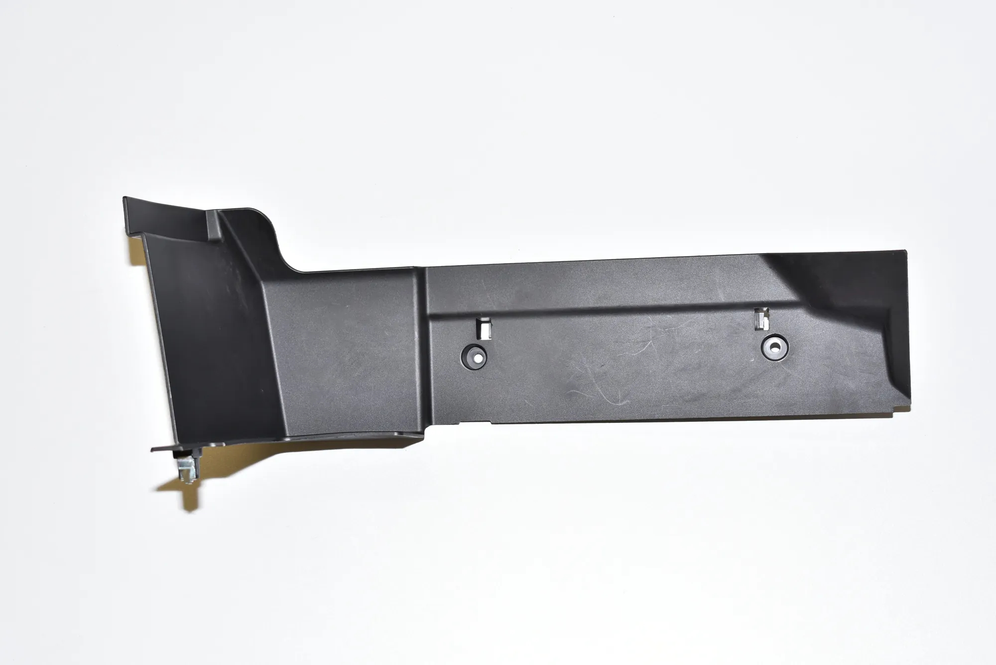 Dashboard Lower Trim – OEM 9283033 · BMW i3 (I01) Hybrid 2016 – 2