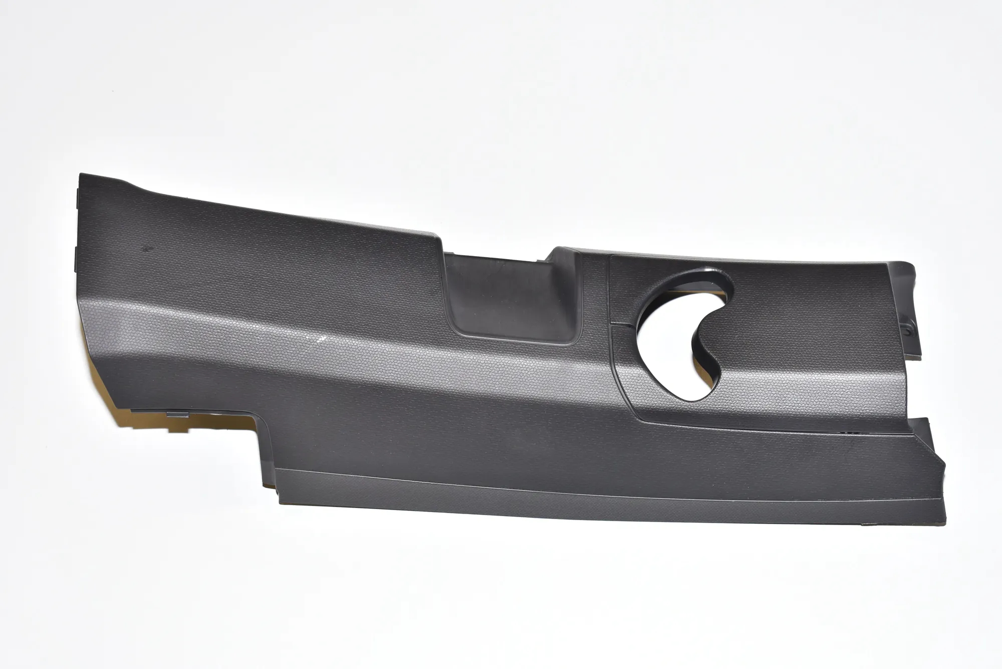 Right Side B Pillar Trim – OEM 7287936 · BMW i3 (I01) Hybrid 2016