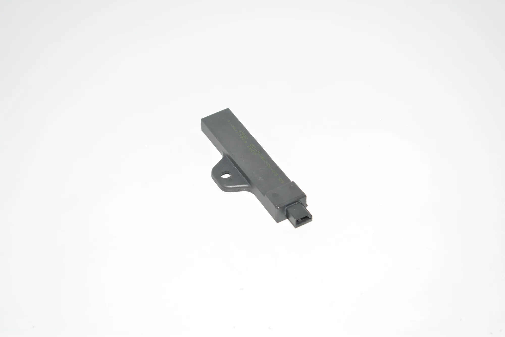 Antenna – OEM 9220832 · BMW i3 (I01) Hybrid 2016 – 2