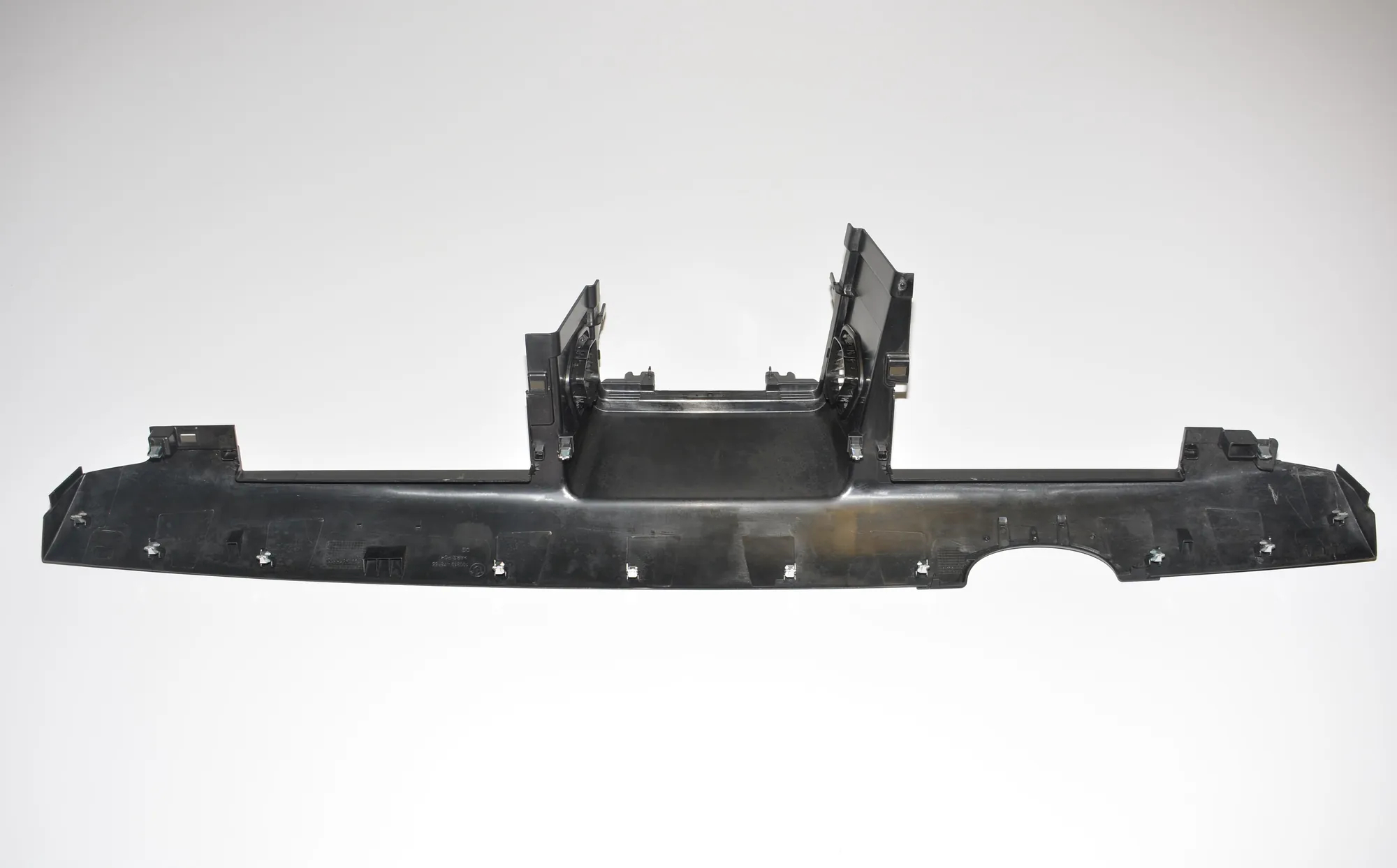 Dashboard Lower Trim – OEM 9303498 · BMW i3 (I01) Hybrid 2016 – 3