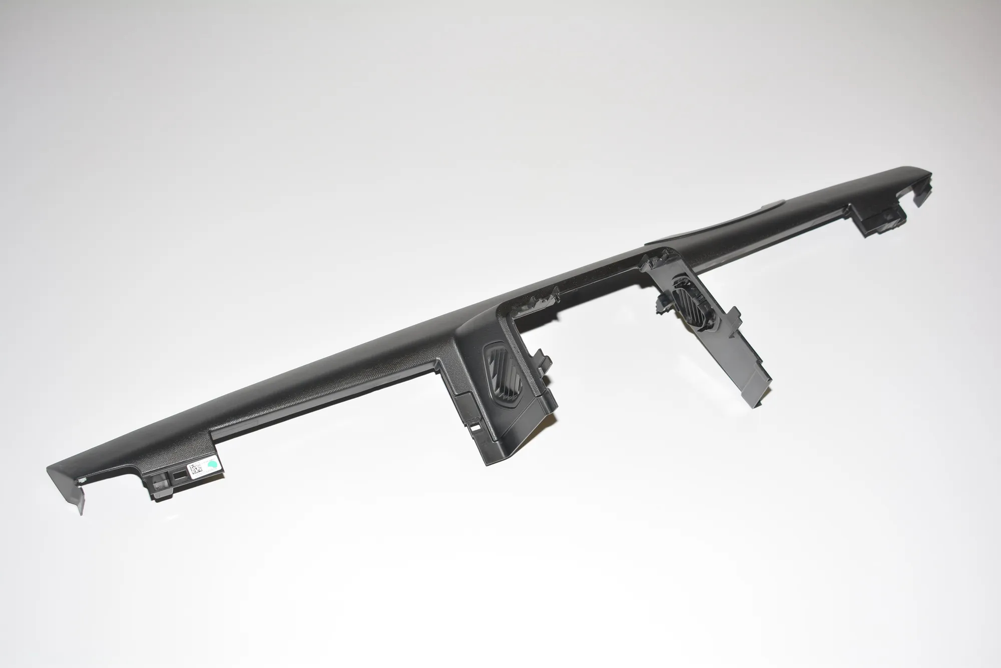 Dashboard Lower Trim – OEM 9303498 · BMW i3 (I01) Hybrid 2016 – 4