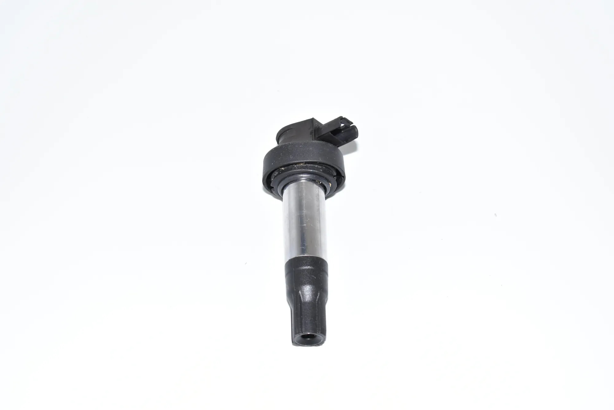 High Voltage Ignition Coil – OEM 8569194 · BMW i3 (I01) Hybrid 2018 – 5