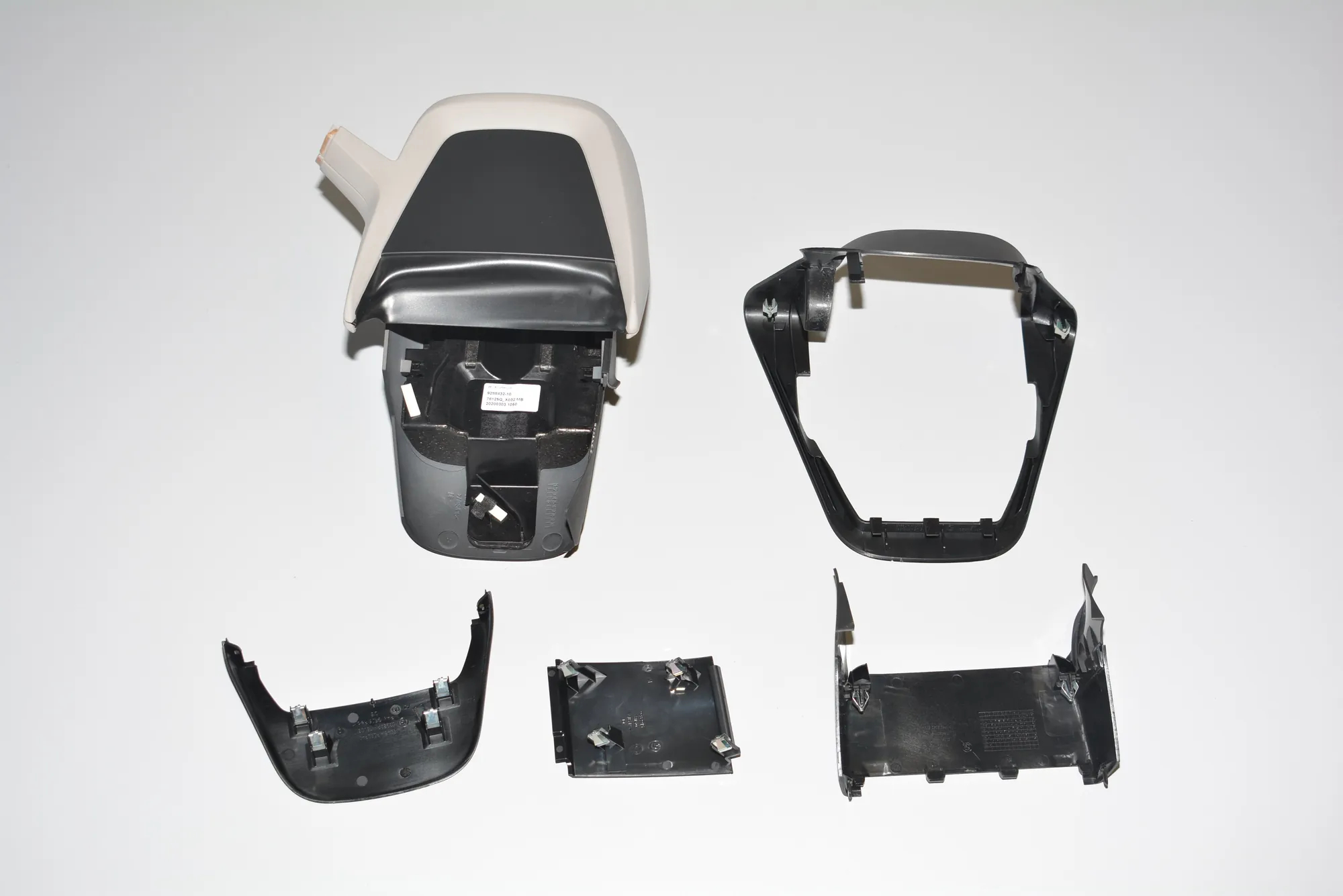 Steering Mechanism Trim – OEM 9282945 · BMW i3 (I01) Electric 2020 – 9