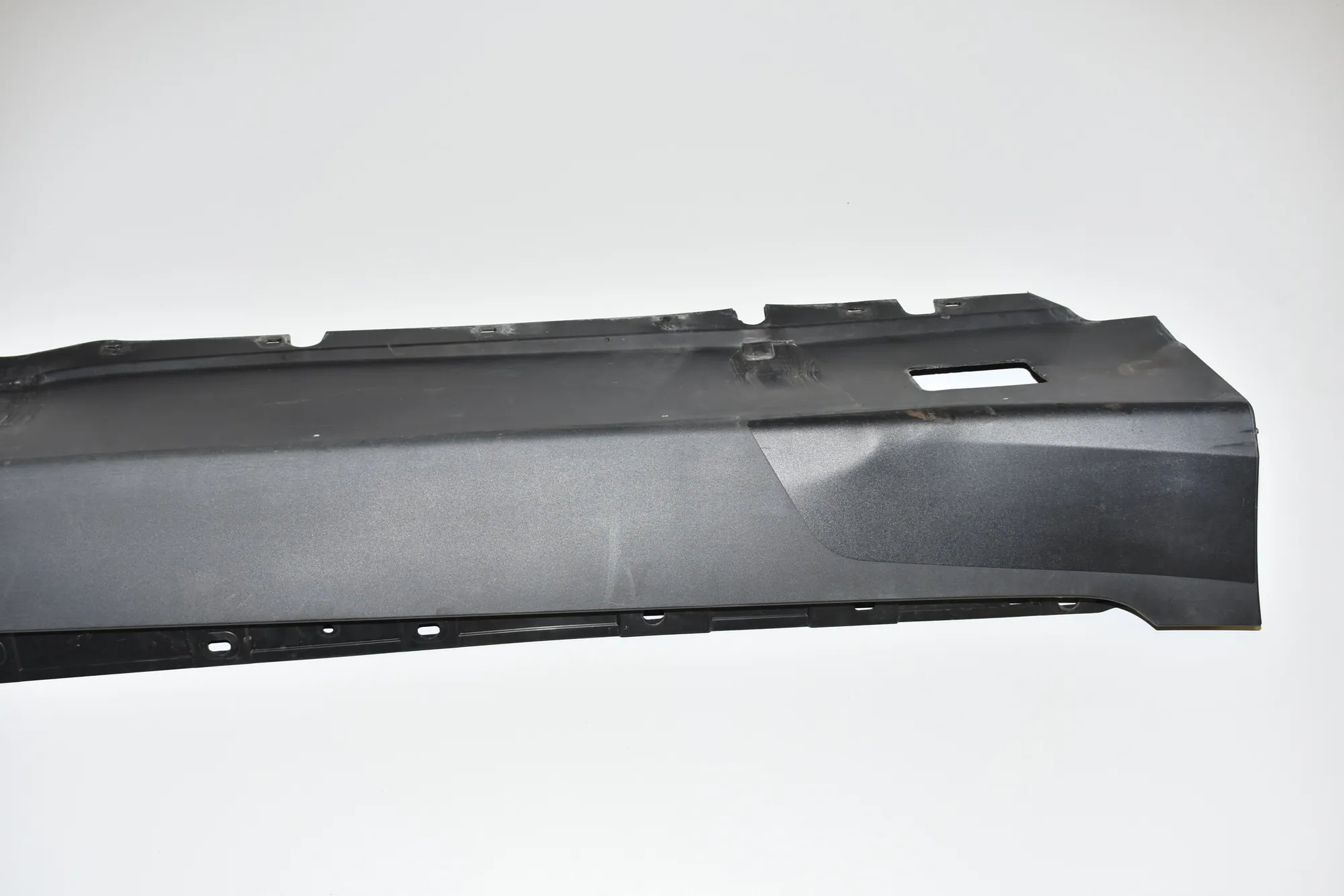 Right Side Sideskirt – OEM 7368598 · BMW i3 (I01) Hybrid 2016 – 5