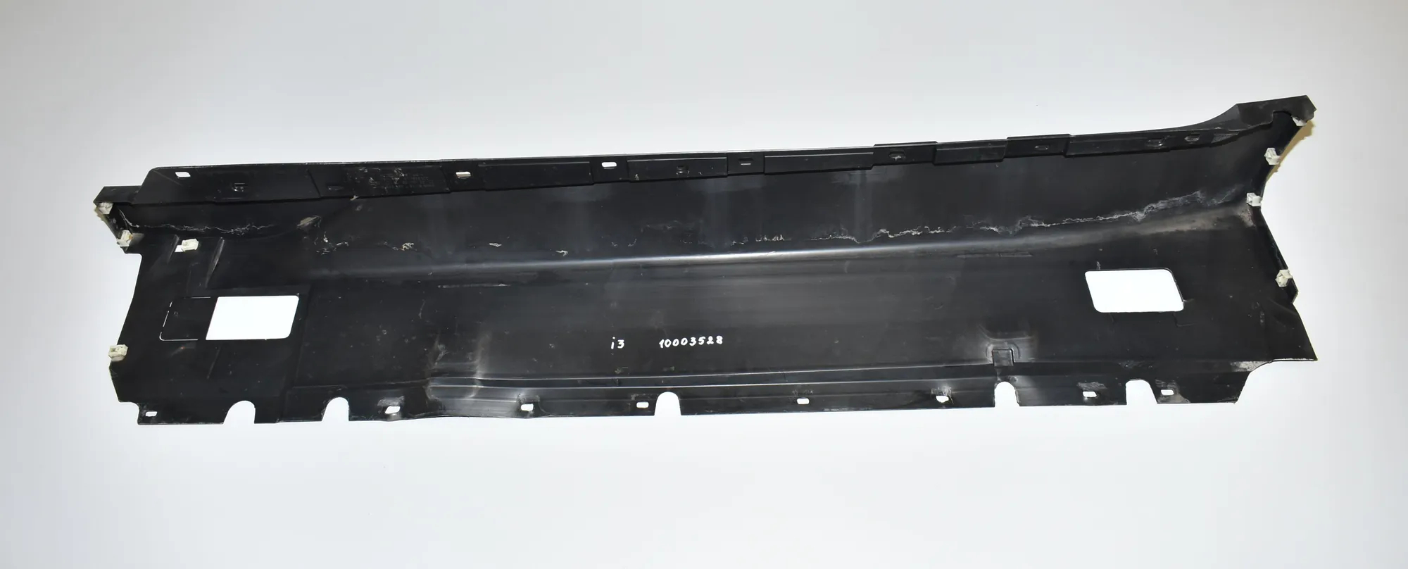 Right Side Sideskirt – OEM 7368598 · BMW i3 (I01) Hybrid 2016 – 6