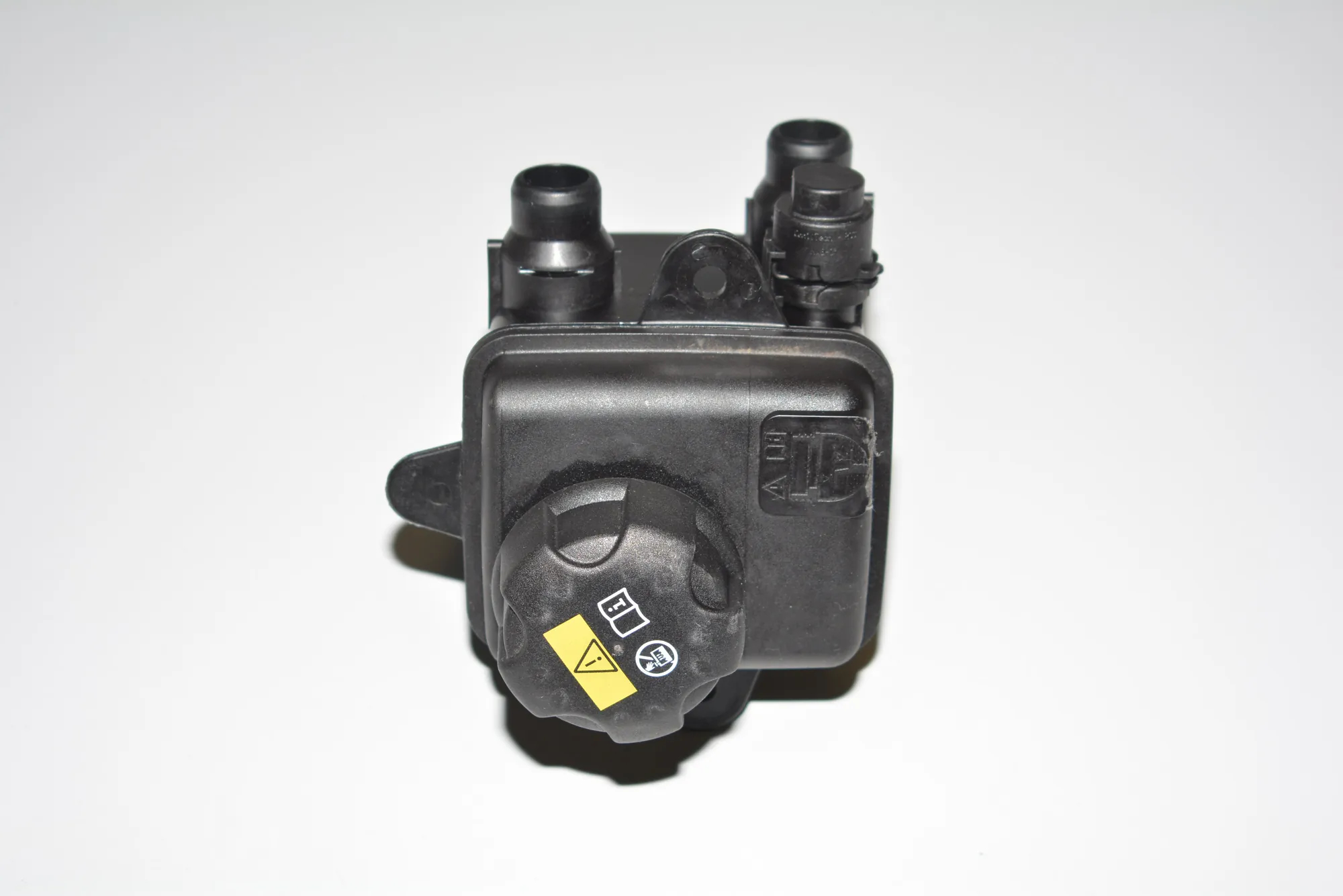 Expansion Tank – OEM 9327150 · BMW i3 (I01) Electric 2020