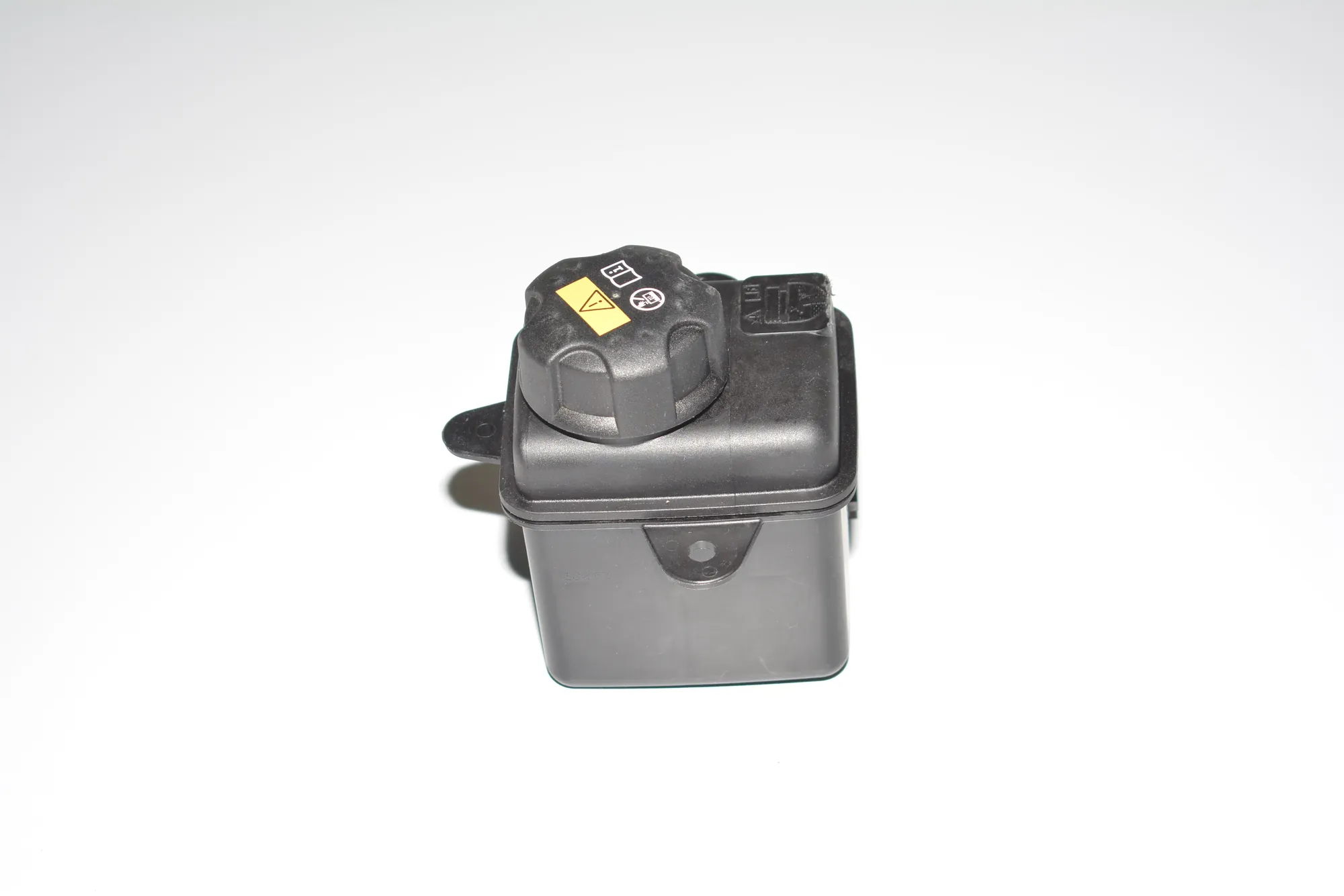 Expansion Tank – OEM 9327150 · BMW i3 (I01) Electric 2020 – 5