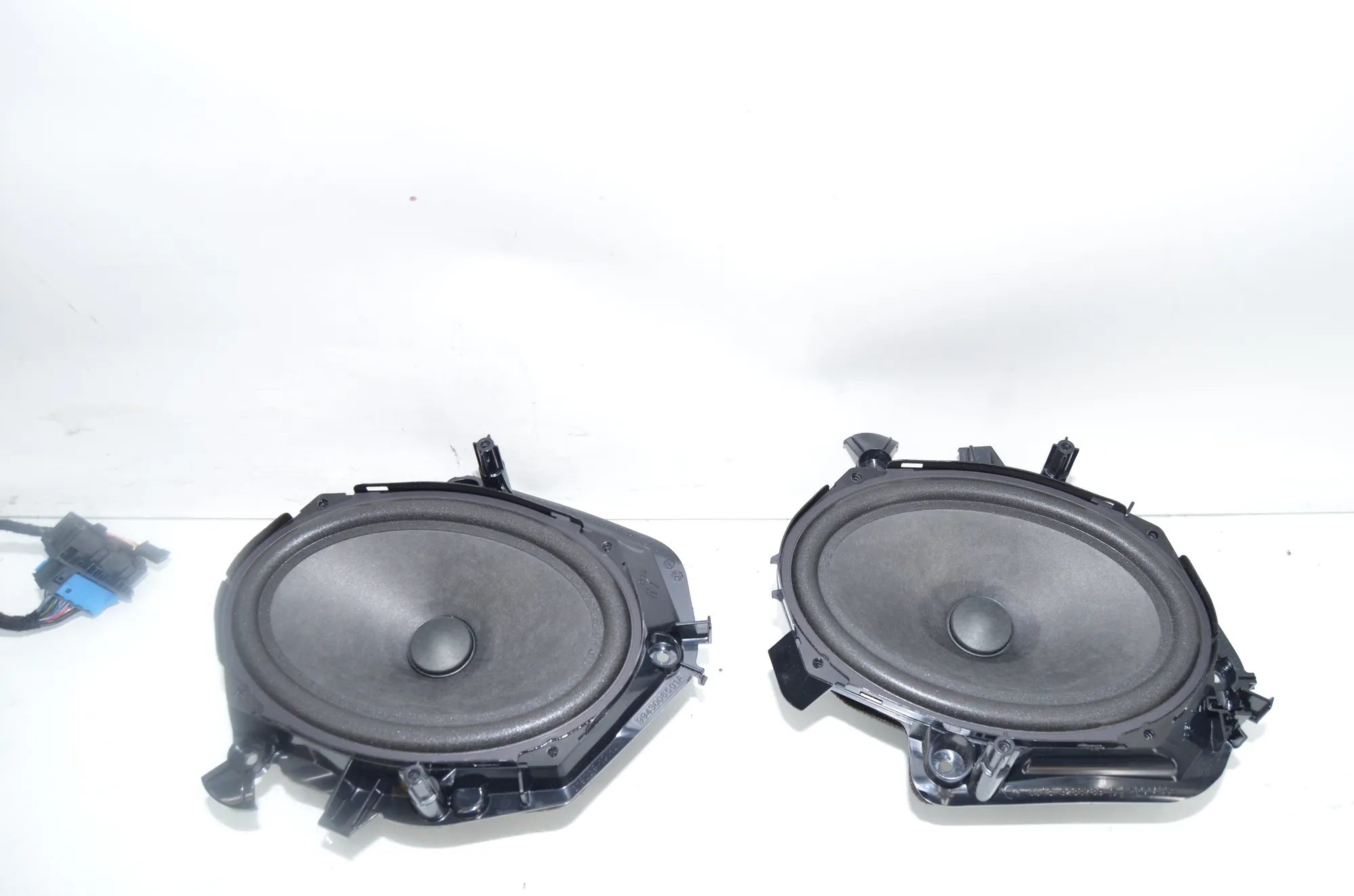 Sound Audio System Set – OEM 9285272 · BMW i3 (I01) s Range Extender 2019 – 2