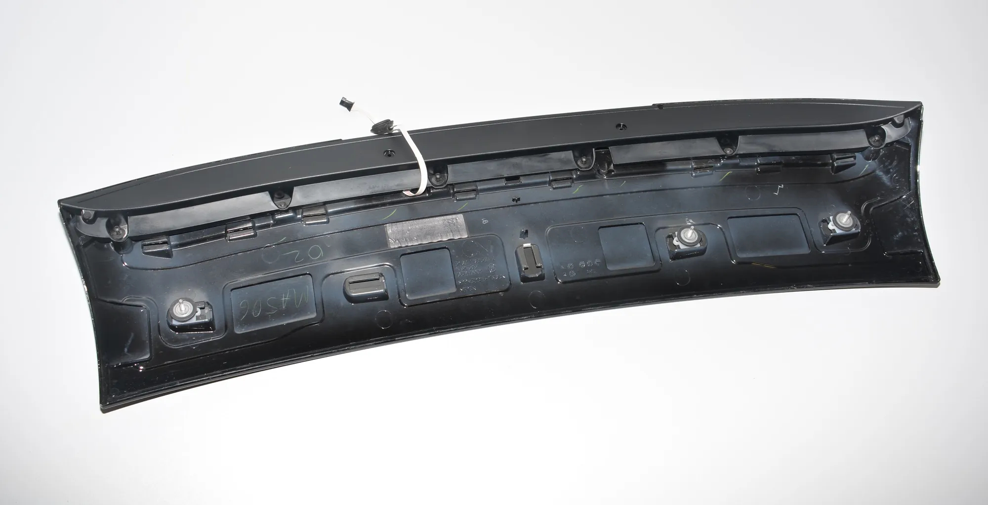 Tailgate Bootlid Spoiler – OEM 7305042 · BMW i3 (I01) Electric 2020 – 3