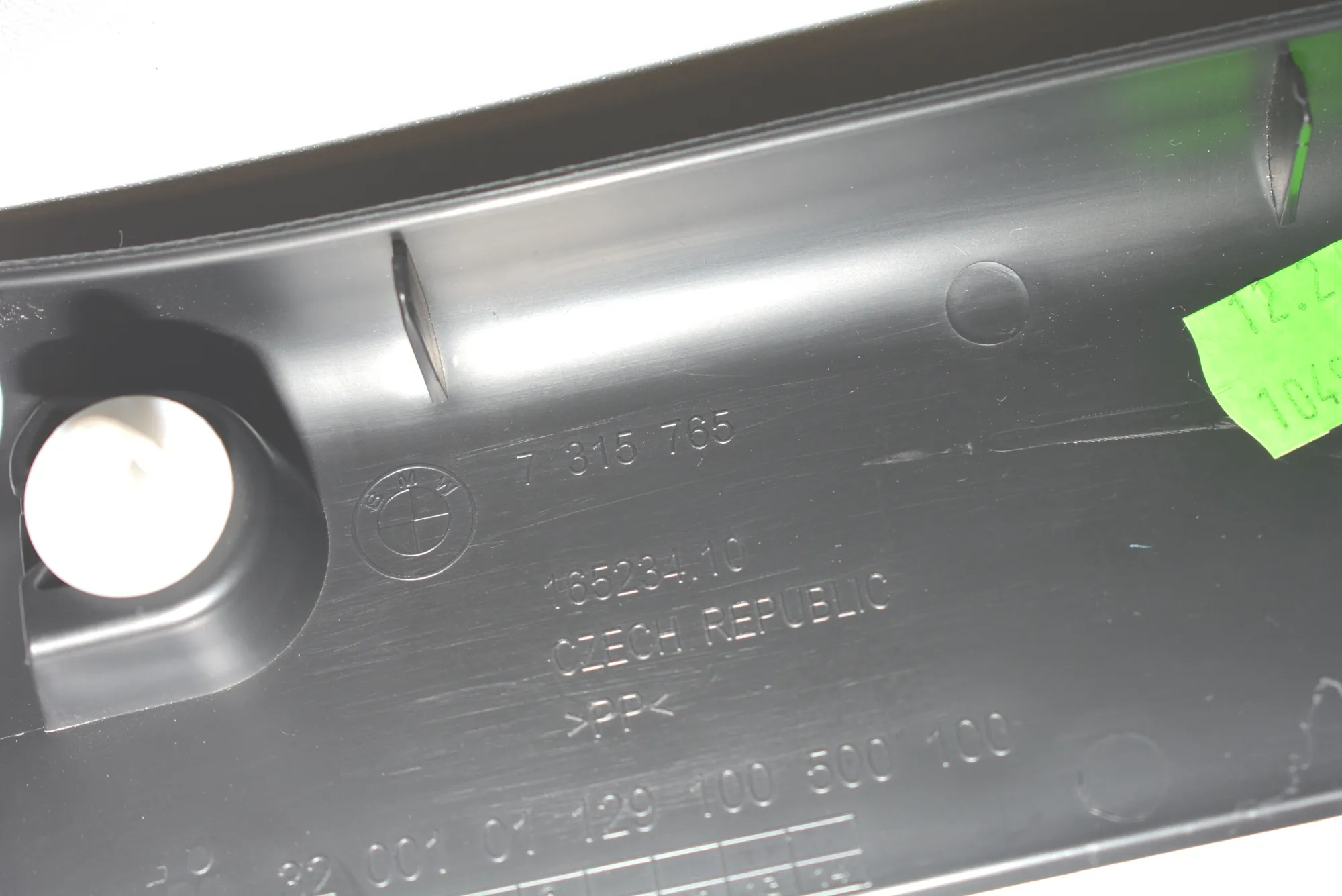 Tailgate Bootlid Trim – OEM 7315765 · BMW i3 (I01) Electric 2020 – 4