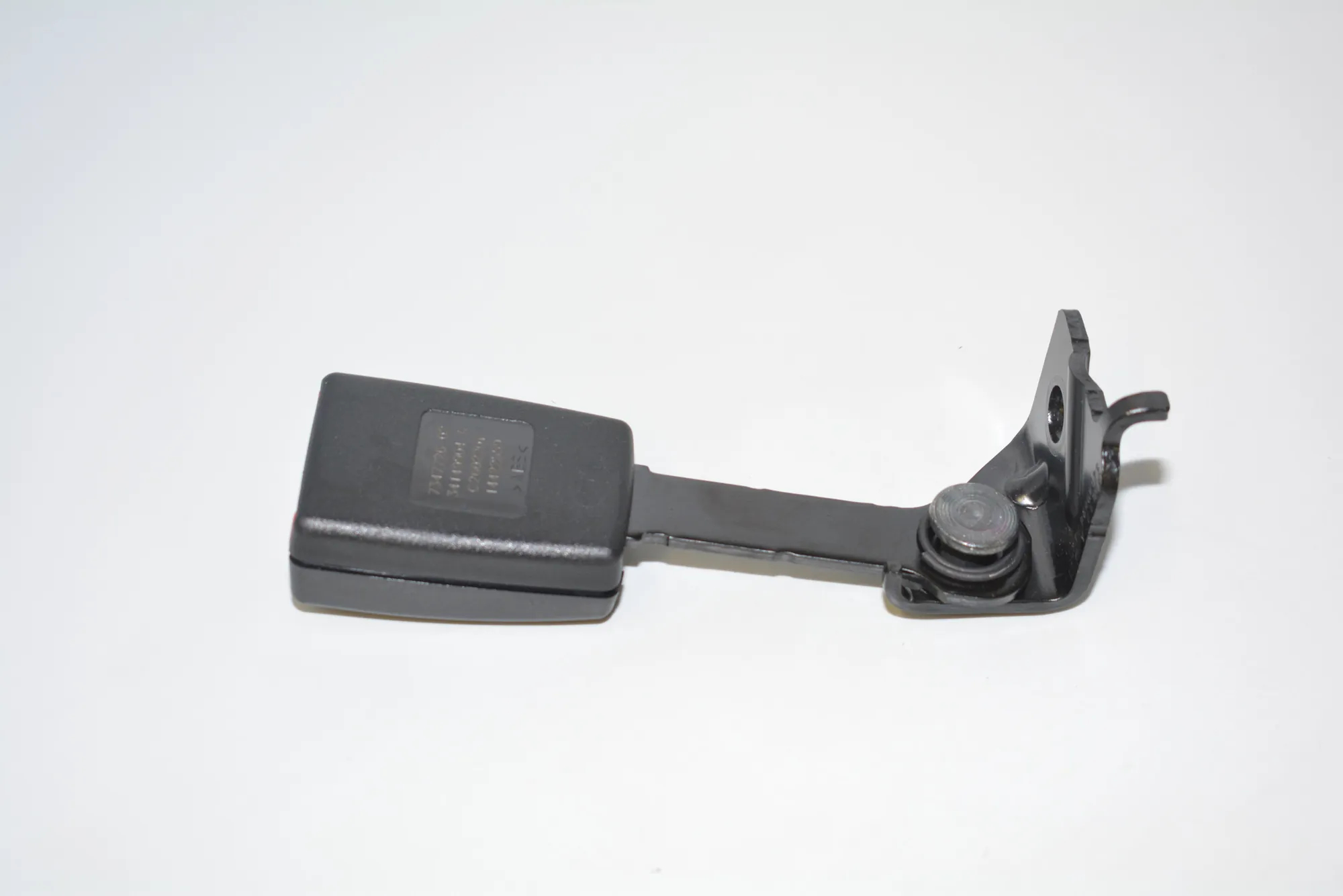 Rear Right Seat Buckle – OEM 7347726 · BMW i3 (I01) Electric 2020 – 3