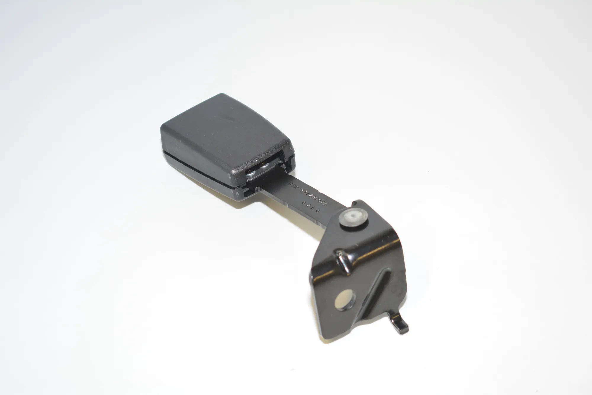 Rear Right Seat Buckle – OEM 7347726 · BMW i3 (I01) Electric 2020 – 4