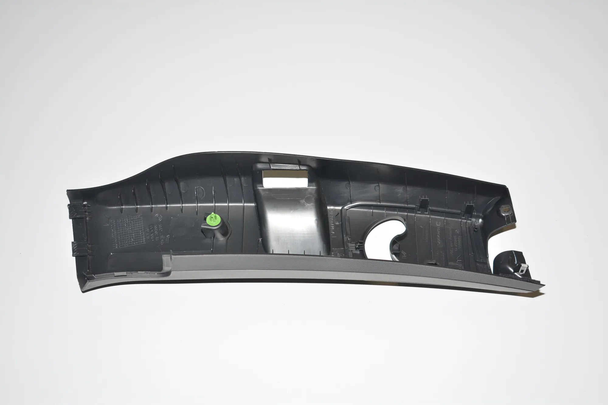 B Pillar Trim – OEM 7287935 · BMW i3 (I01) Electric 2020 – 3
