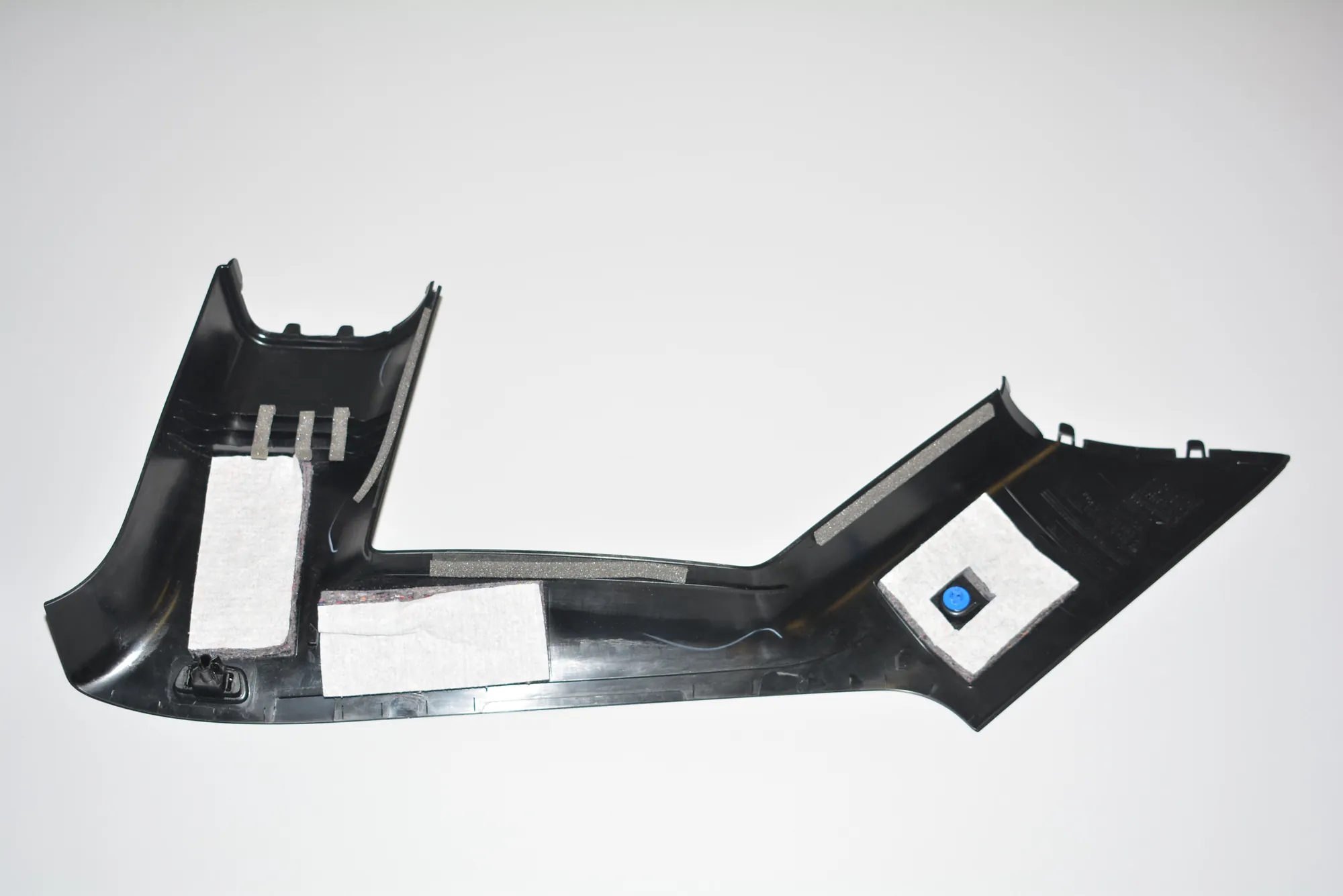 Right Side Pillar Trim – OEM 7275670 · BMW i3 (I01) Electric 2020 – 3