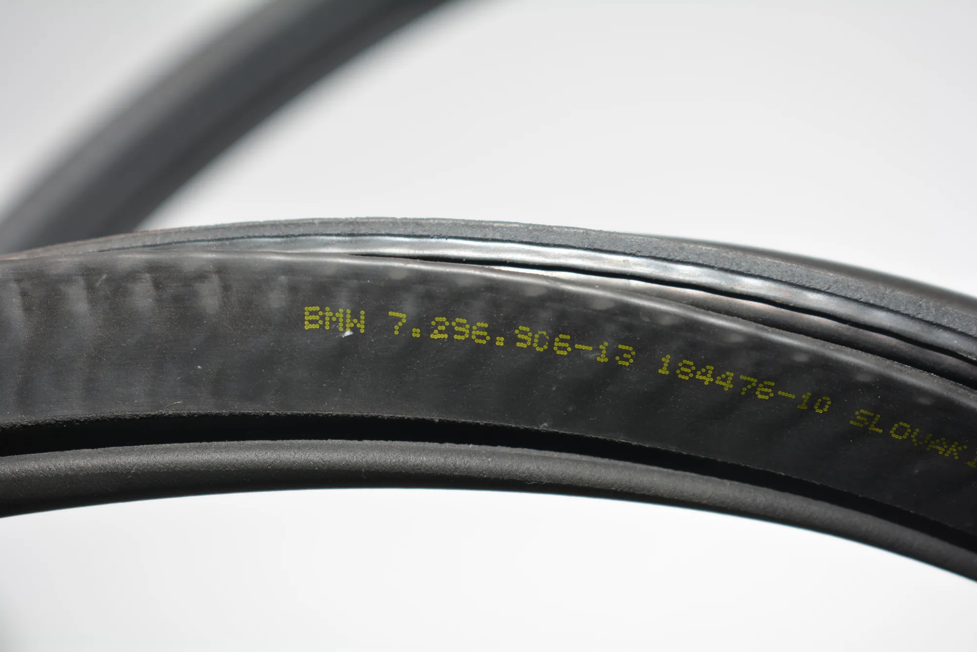 Rear Right Door Seal Rubber – OEM 7296906 · BMW i3 (I01) Electric 2020 – 4