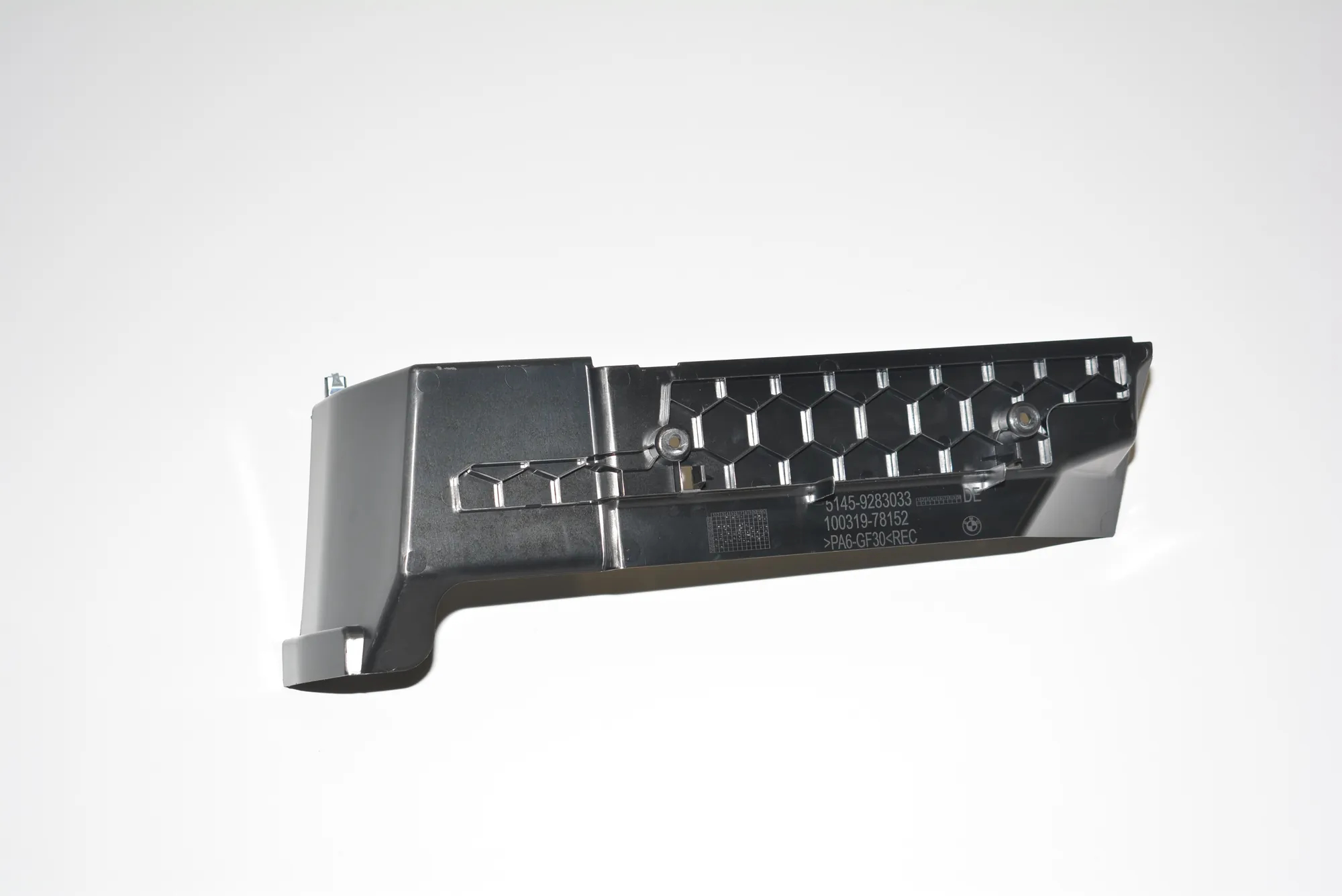 Dashboard Lower Trim – OEM 9283033 · BMW i3 (I01) Electric 2020 – 4