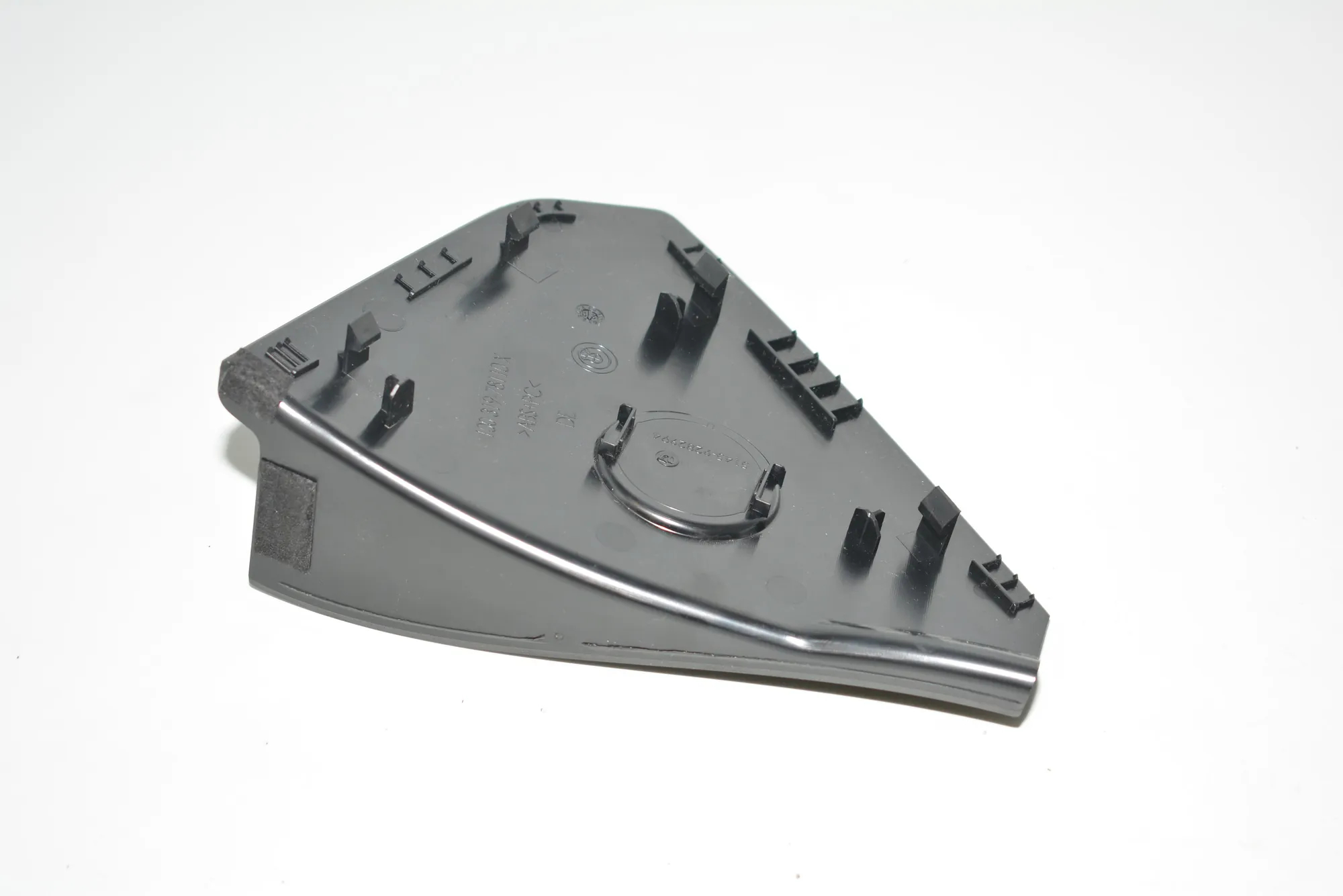 Dashboard Side Trim – OEM 9282994 · BMW i3 (I01) Electric 2020 – 4