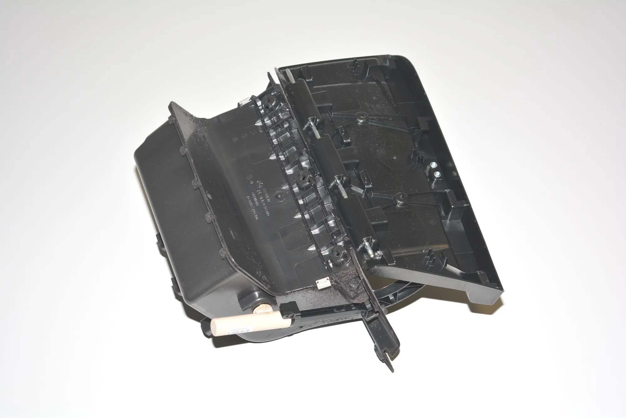 Glove Compartment – OEM 9283020 · BMW i3 (I01) Electric 2020