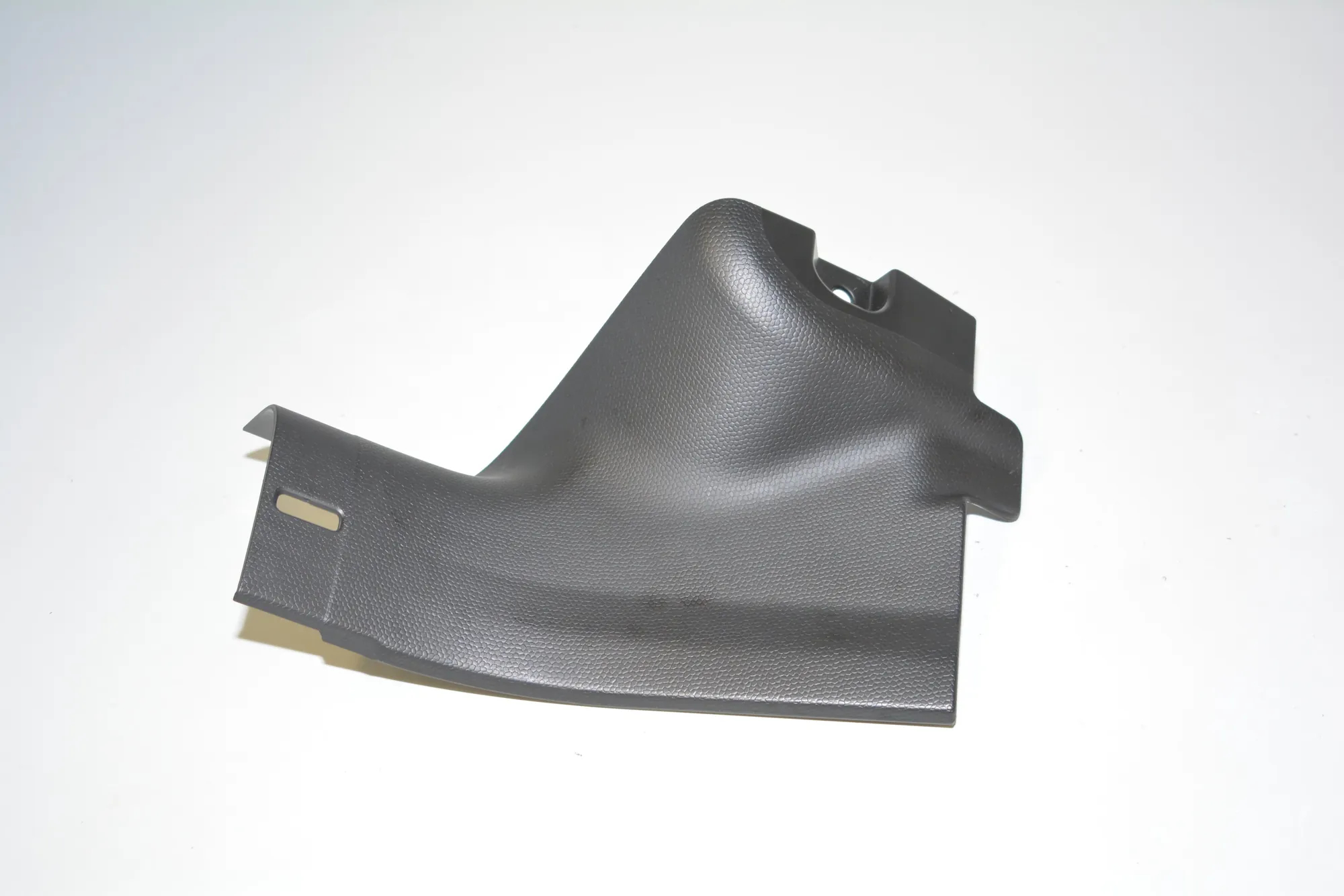 Rear Left Interior Step Trim – OEM 7272381 · BMW i3 (I01) Electric 2020