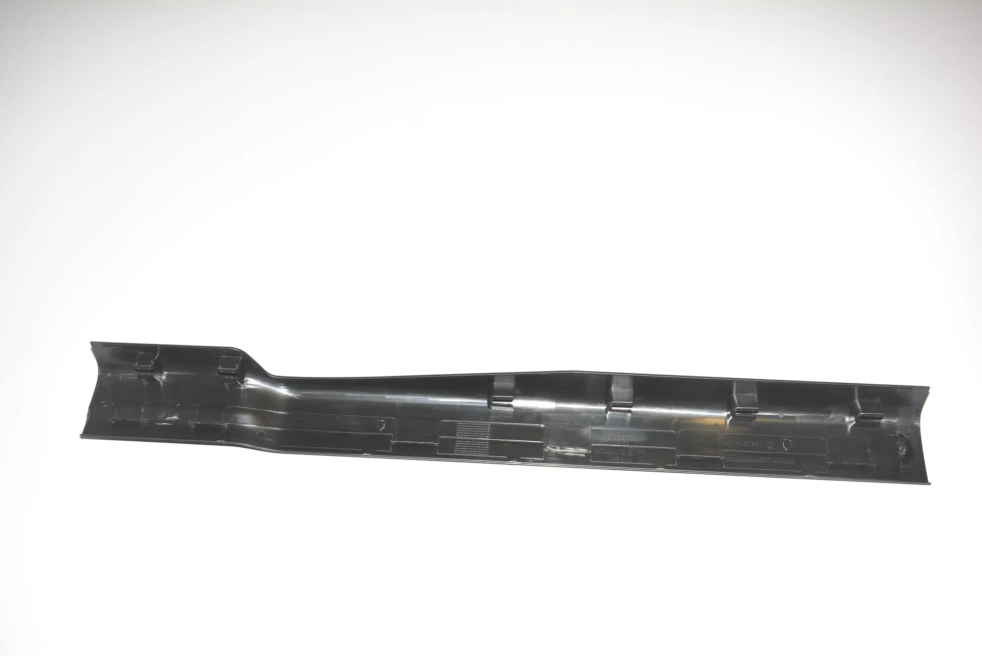 Front Right Interior Step Trim – OEM 7272380 · BMW i3 (I01) Electric 2020 – 3