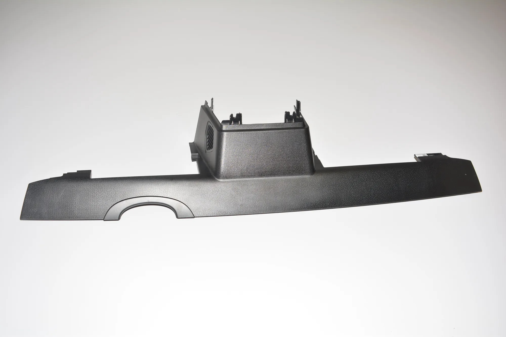 Dashboard Lower Trim – OEM 100319-78165 · BMW i3 (I01) Electric 2020 – 2