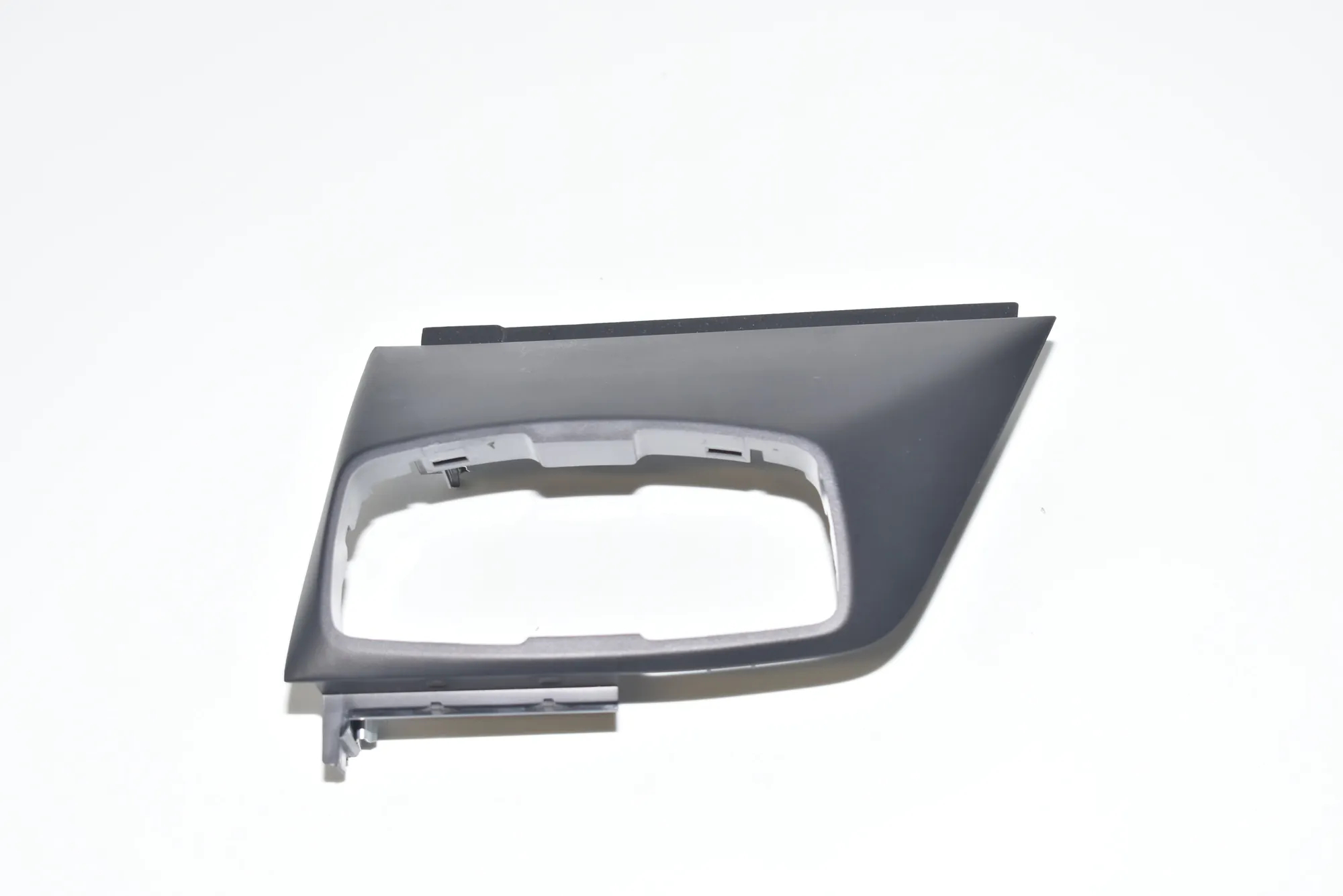 Headlight Switch Trim – OEM 9282943 · BMW i3 (I01) Electric 2020 – 4