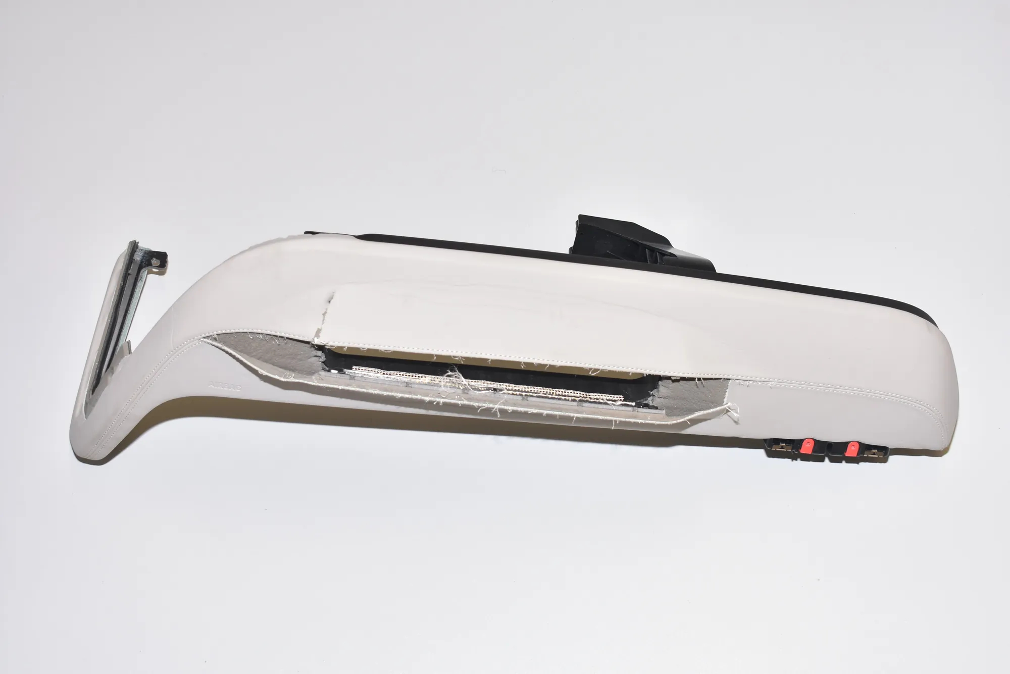 Dashboard Trim – OEM 9282769 · BMW i3 (I01) Electric 2020 – 2