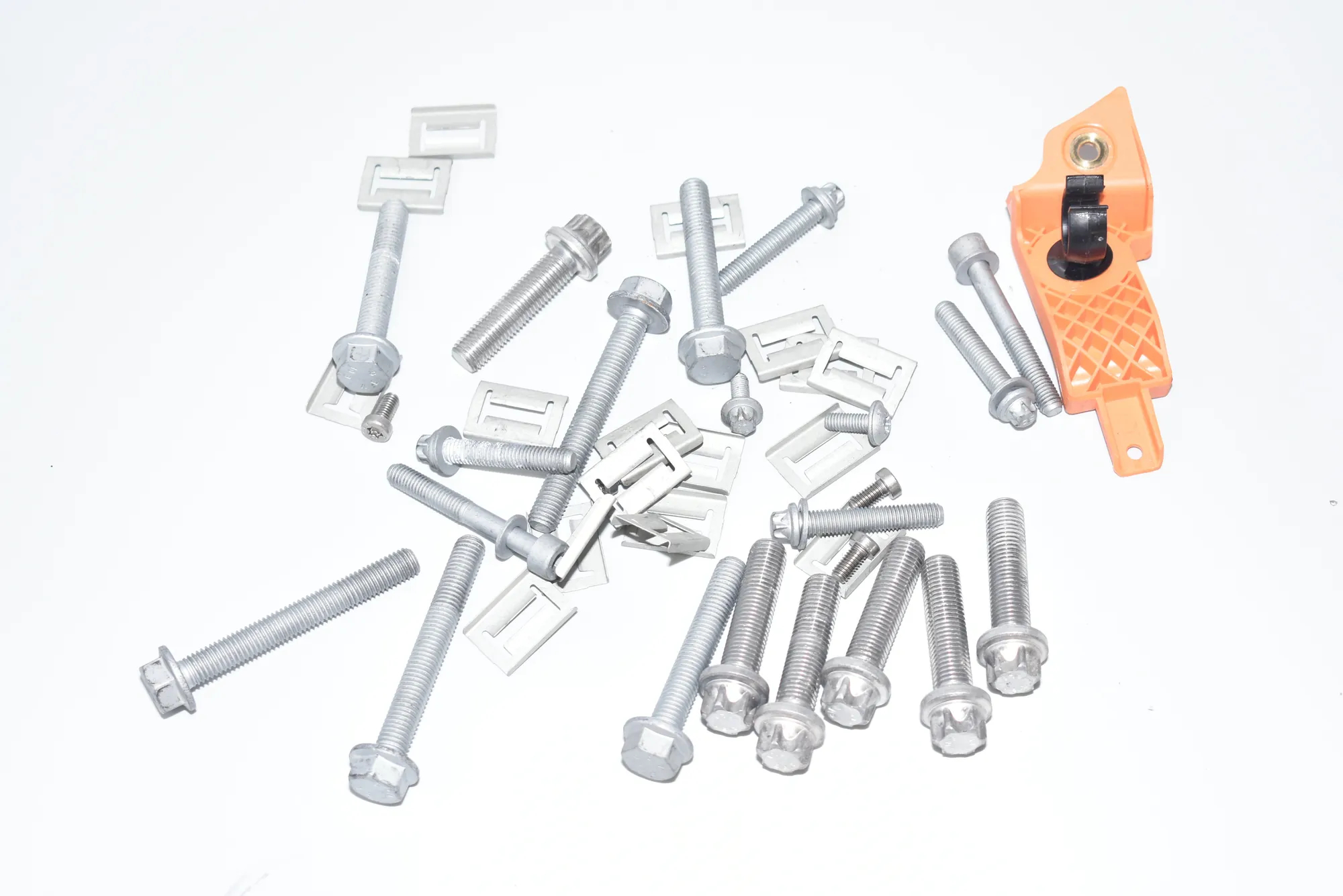 Engine Screws · BMW i3 (I01) Electric 2020