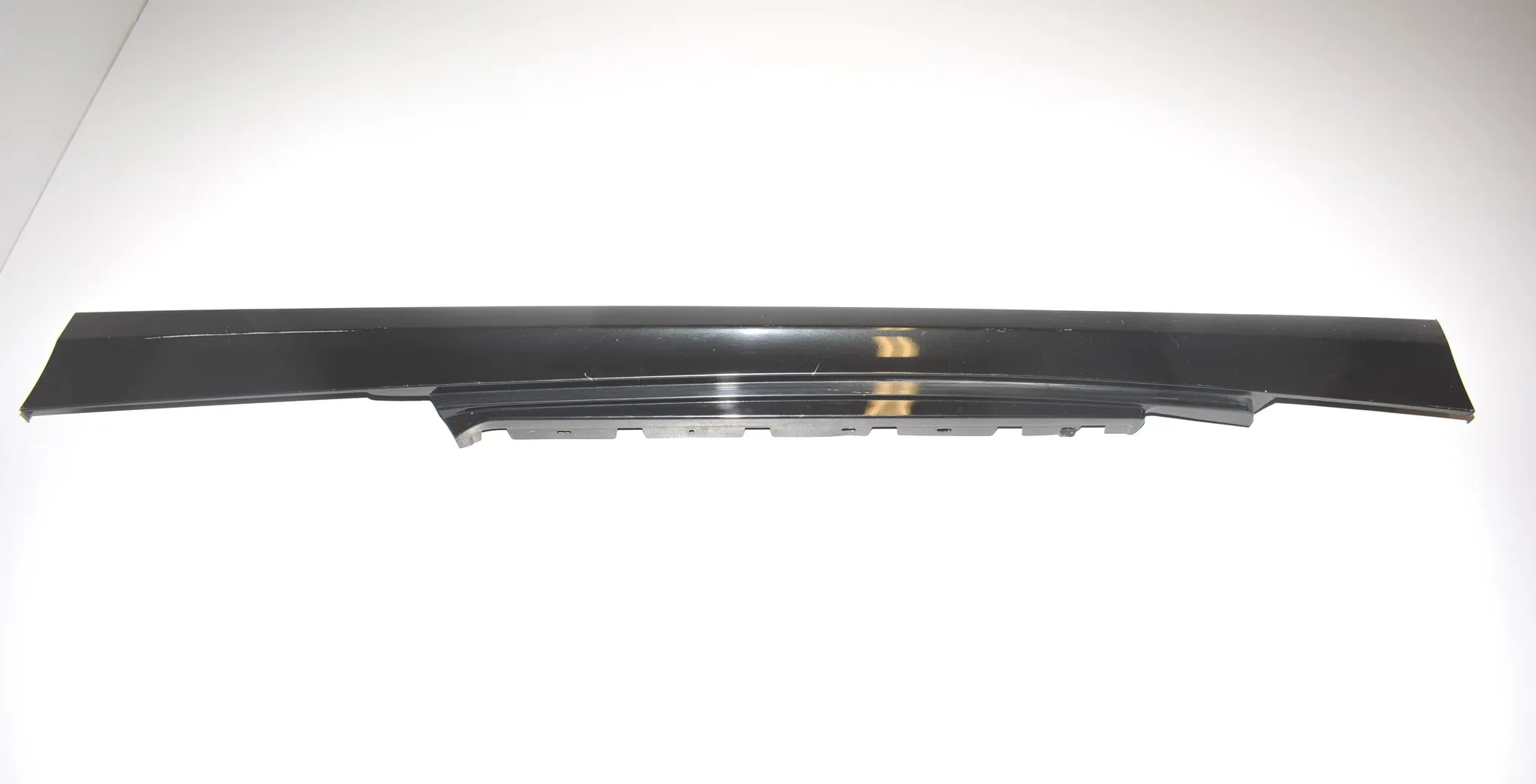 Left Side Plastic Sideskirt Cover – OEM 7183233 · BMW 1 (E81) 118 d 2008 – 2